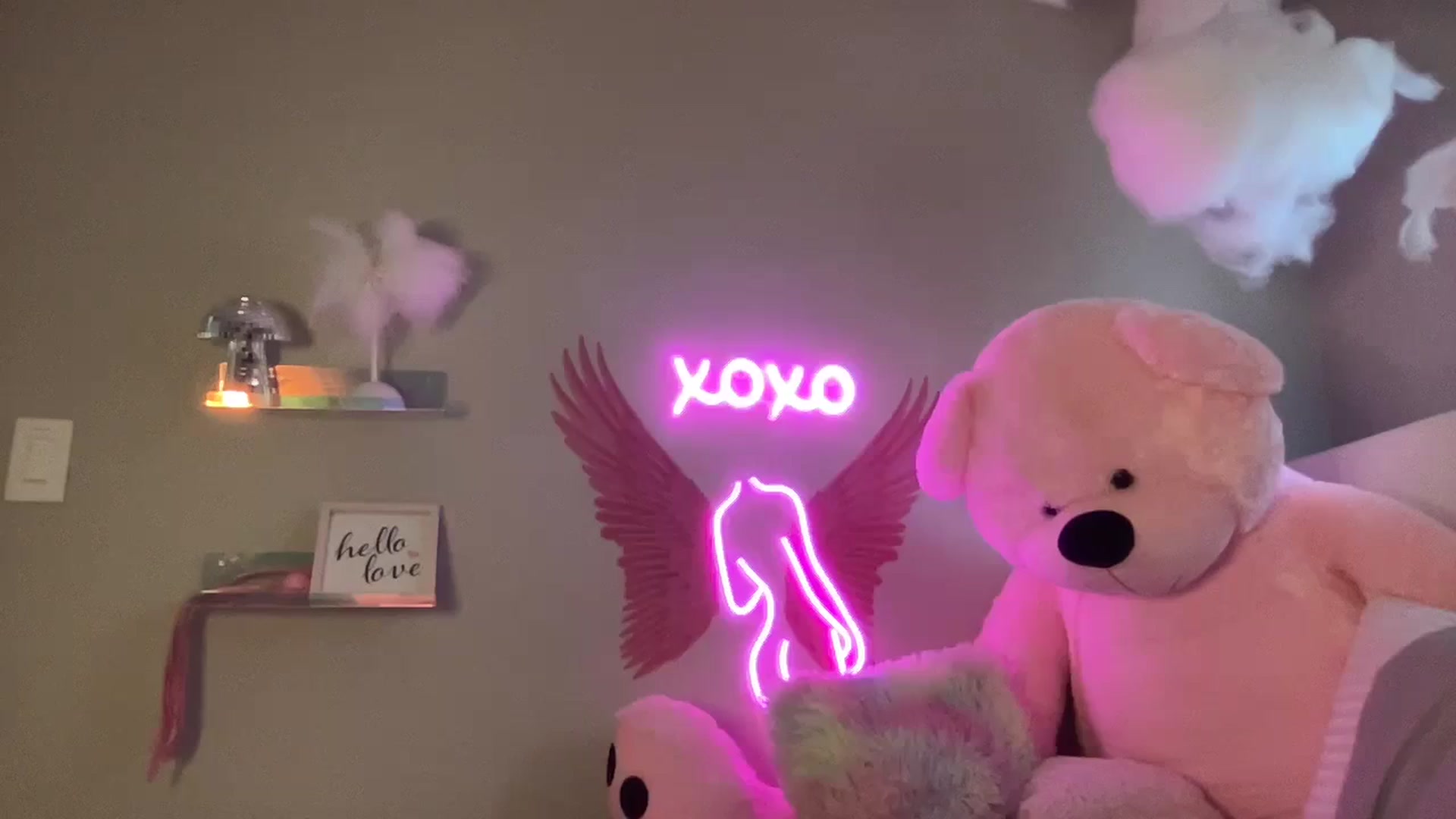 Gallery image thumbnail from JazmineJadexo's myfreecams stream on, 02/21/2024, 16:48 image 9 of 20