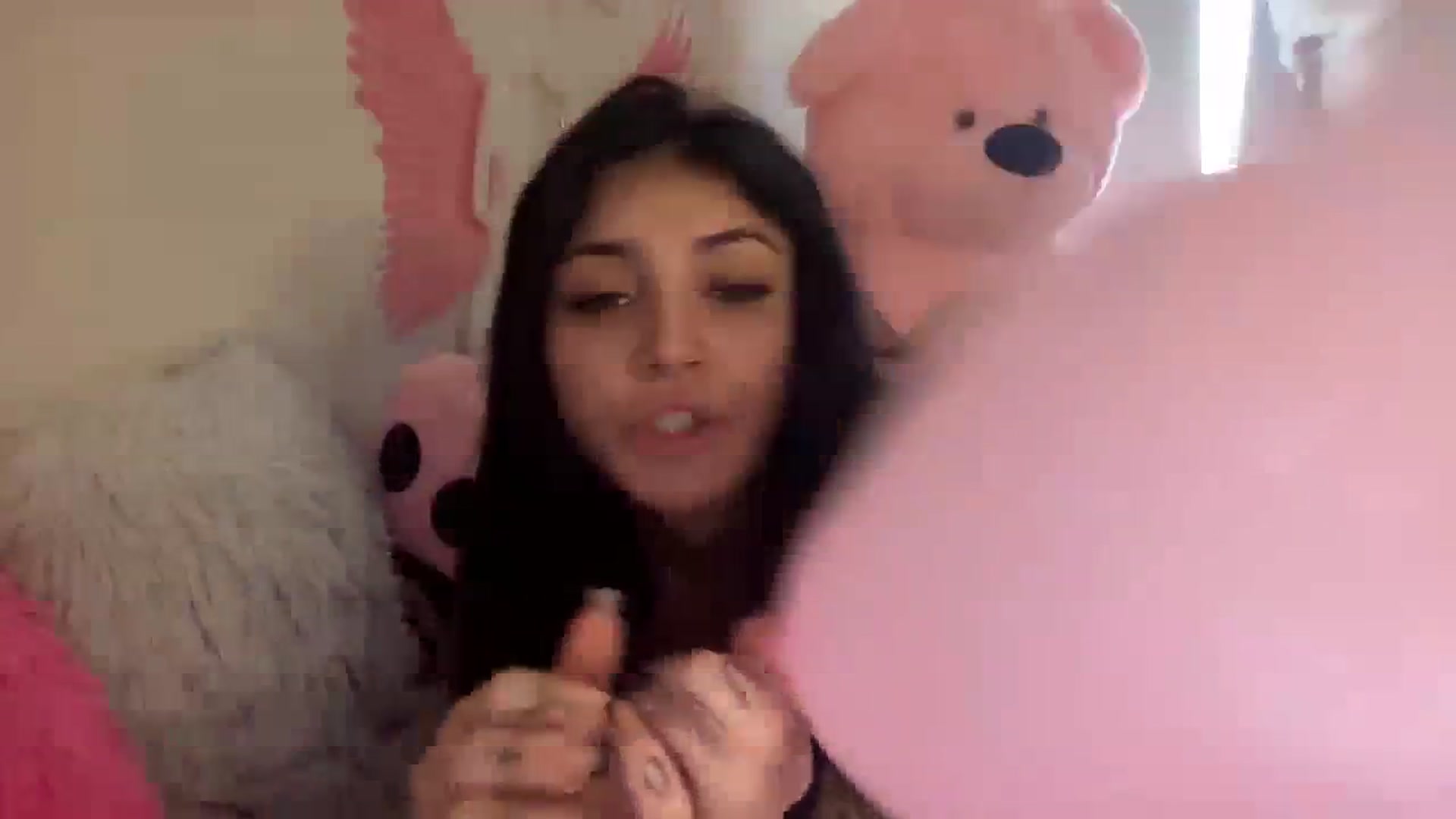 Gallery image thumbnail from JazmineJadexo's myfreecams stream on, 03/13/2024, 15:05 image 20 of 20