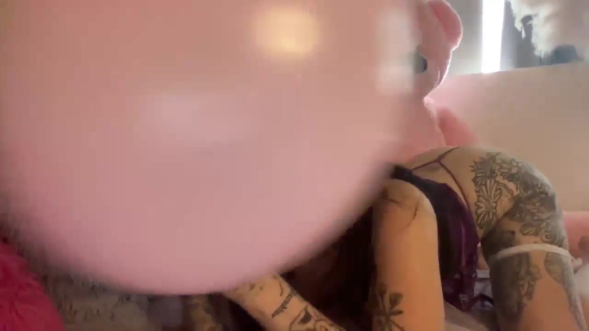 Gallery image thumbnail from JazmineJadexo's myfreecams stream on, 03/13/2024, 15:05 image 19 of 20
