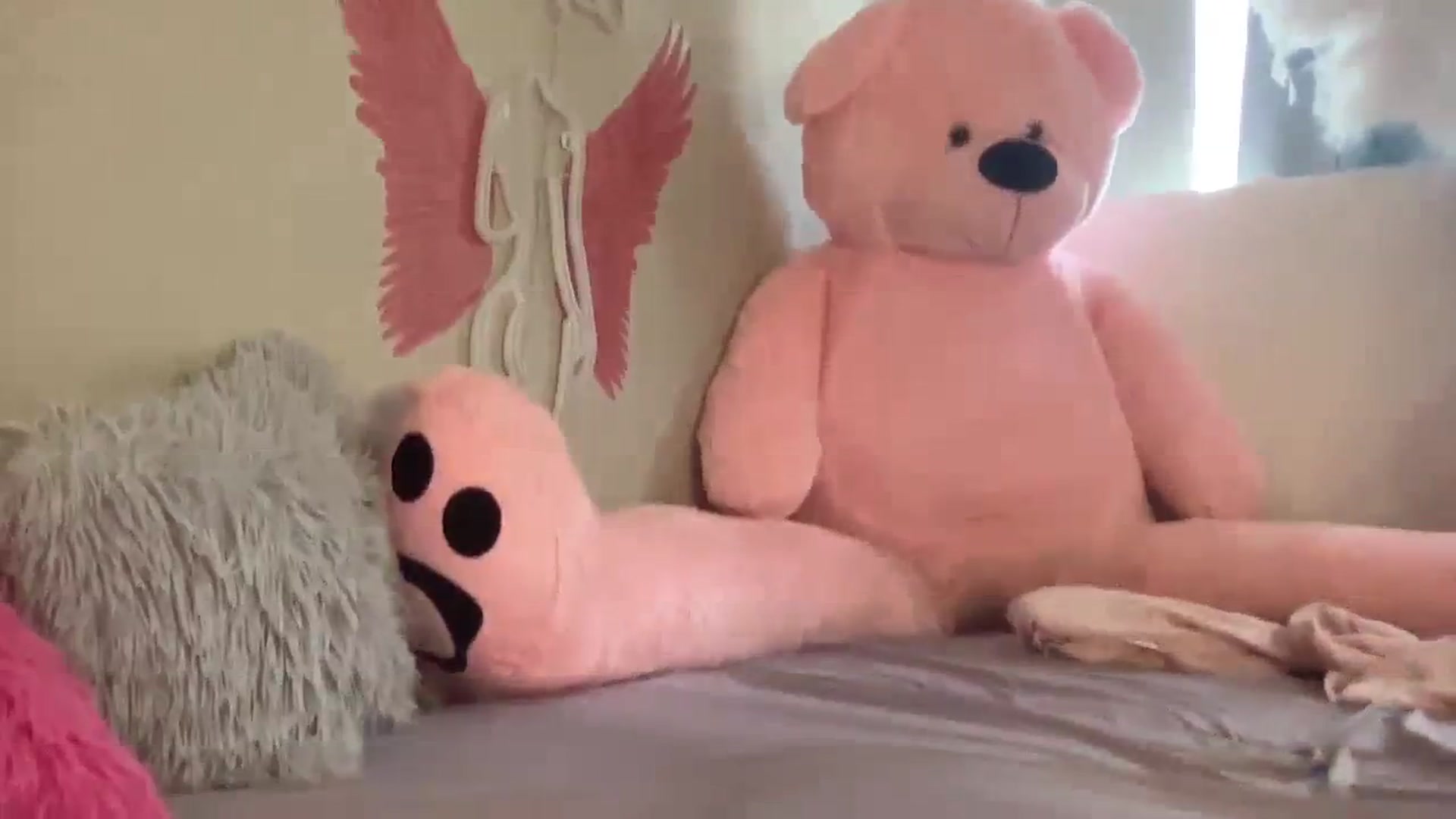 Gallery image thumbnail from JazmineJadexo's myfreecams stream on, 03/13/2024, 15:05 image 18 of 20
