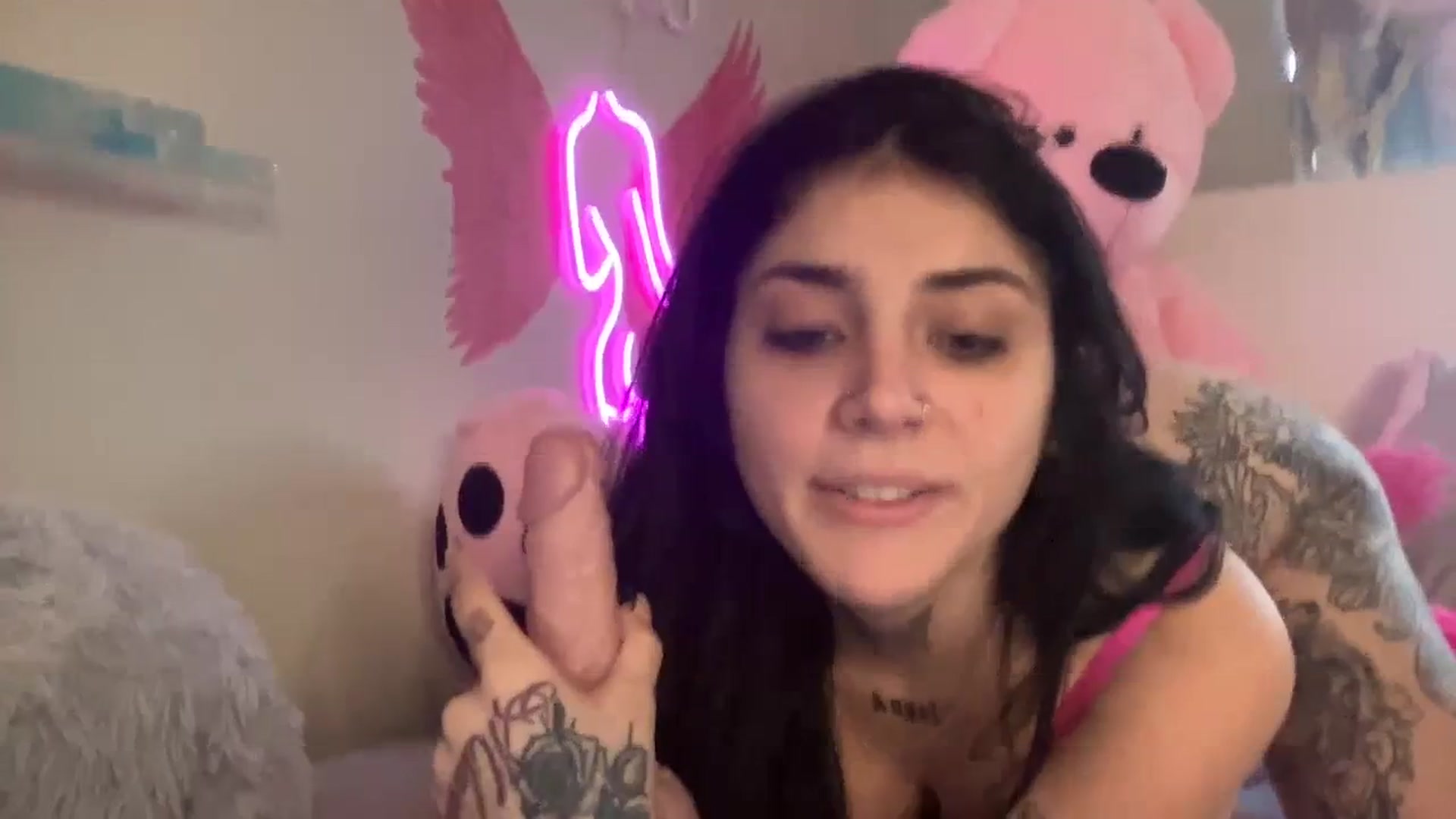 Gallery image thumbnail from JazmineJadexo's myfreecams stream on, 03/17/2024, 15:01 image 16 of 20