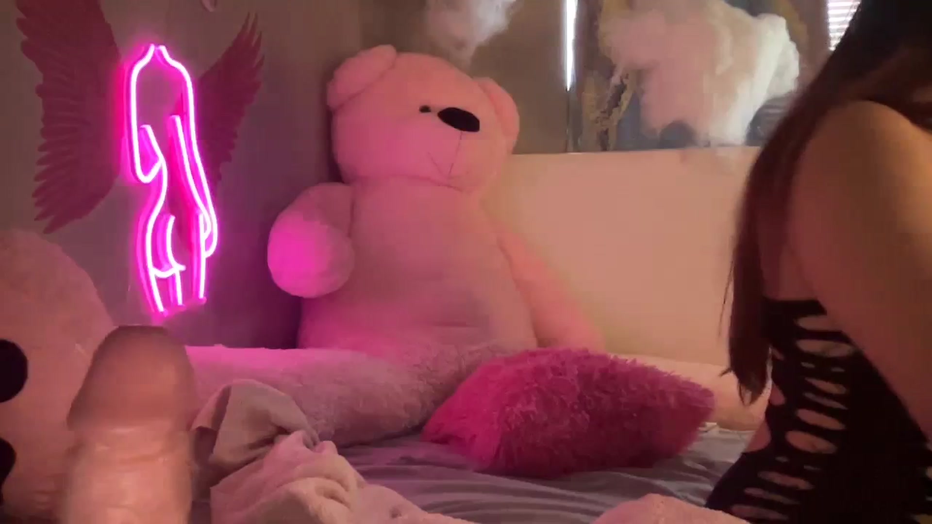 Gallery image thumbnail from JazmineJadexo's myfreecams stream on, 03/17/2024, 16:20 image 10 of 20