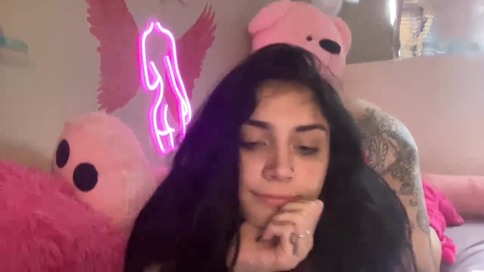 Gallery image thumbnail from JazmineJadexo's myfreecams stream on, 03/18/2024, 14:21 image 14 of 20