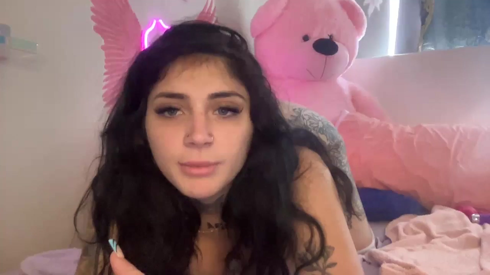 Gallery image thumbnail from JazmineJadexo's myfreecams stream on, 04/14/2024, 14:32 image 20 of 20
