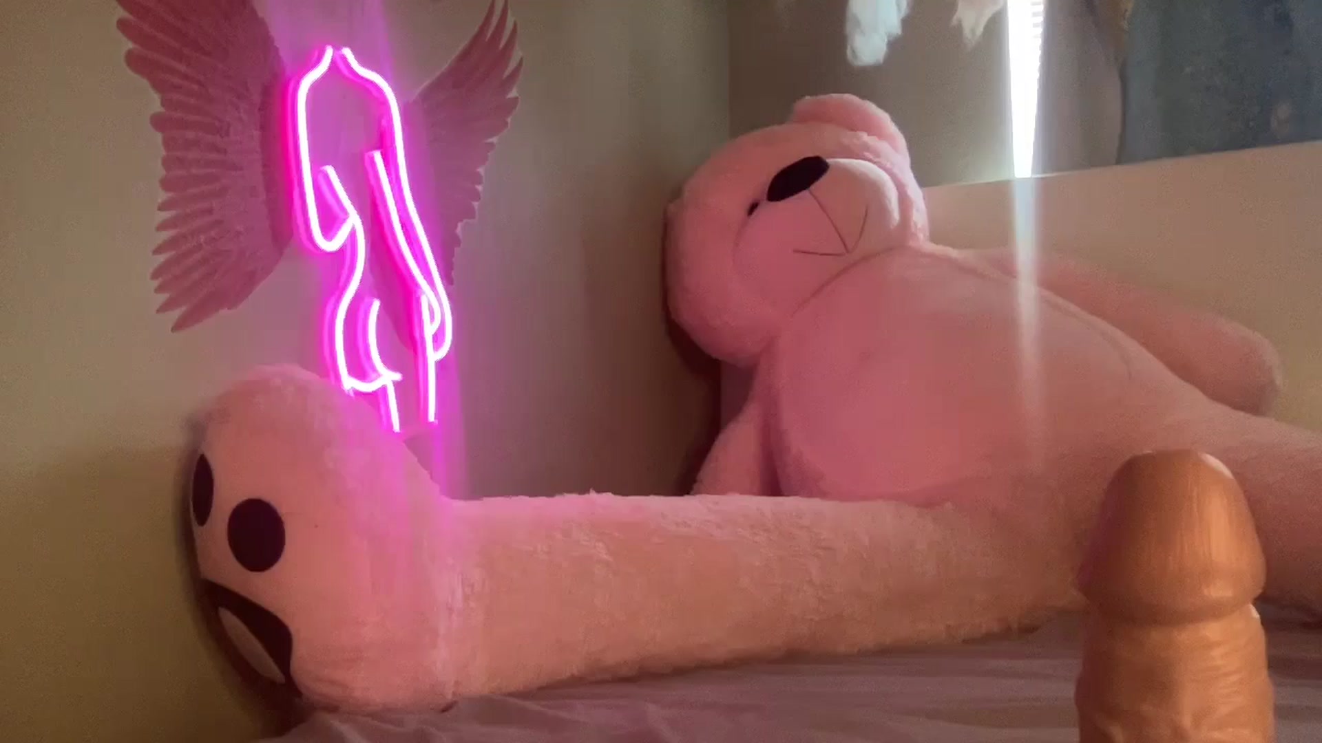Gallery image thumbnail from JazmineJadexo's myfreecams stream on, 05/05/2024, 15:17 image 3 of 20