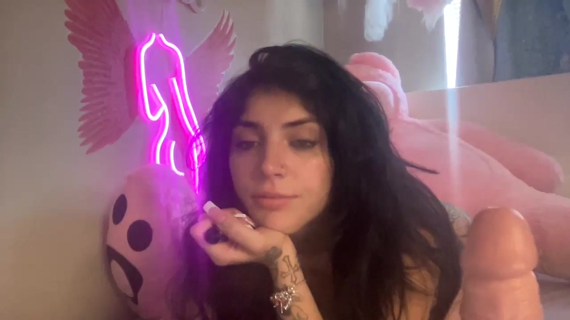 Gallery image thumbnail from JazmineJadexo's myfreecams stream on, 05/05/2024, 15:17 image 6 of 20