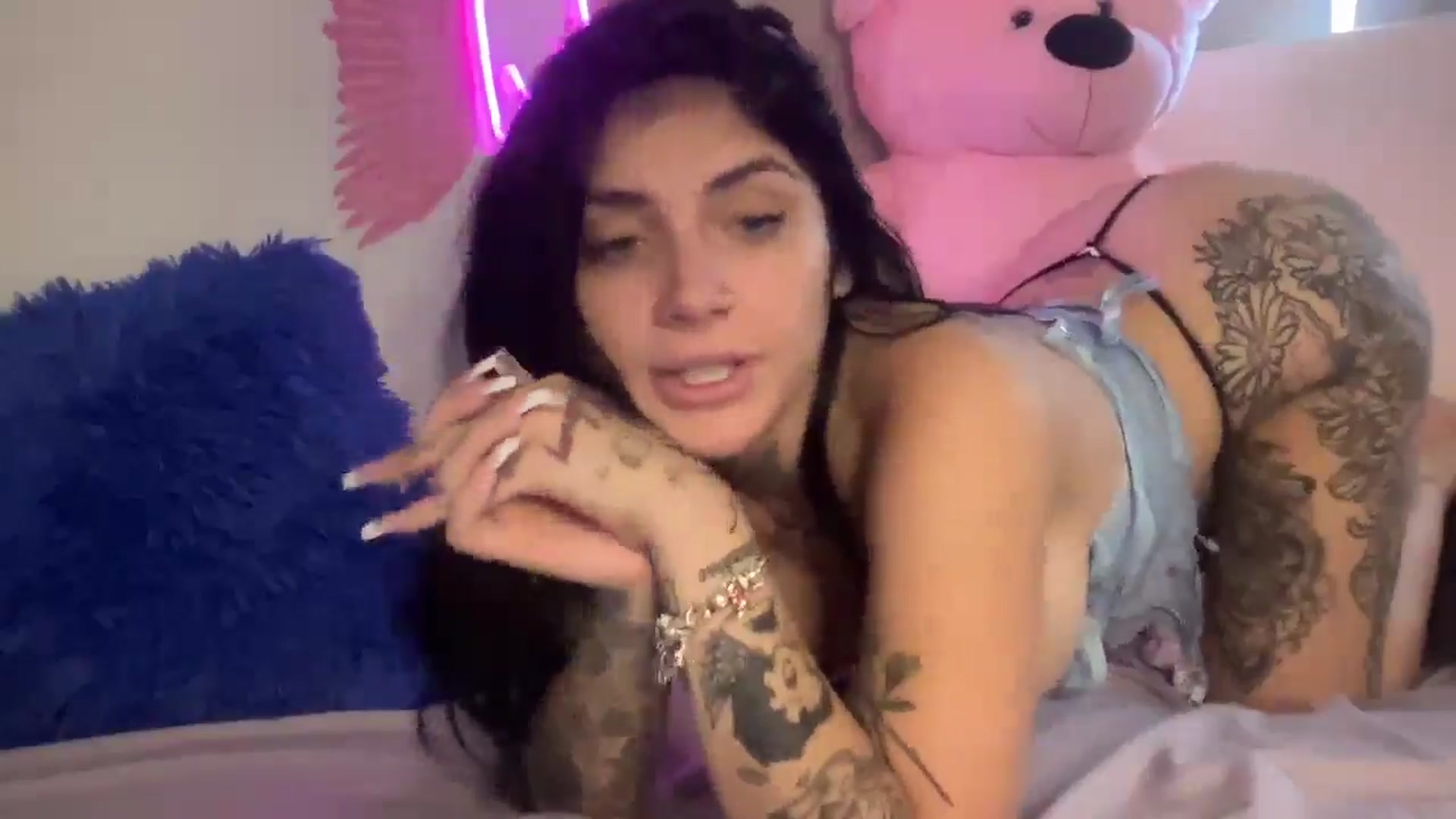 Gallery image thumbnail from JazmineJadexo's myfreecams stream on, 05/08/2024, 16:02 image 12 of 20