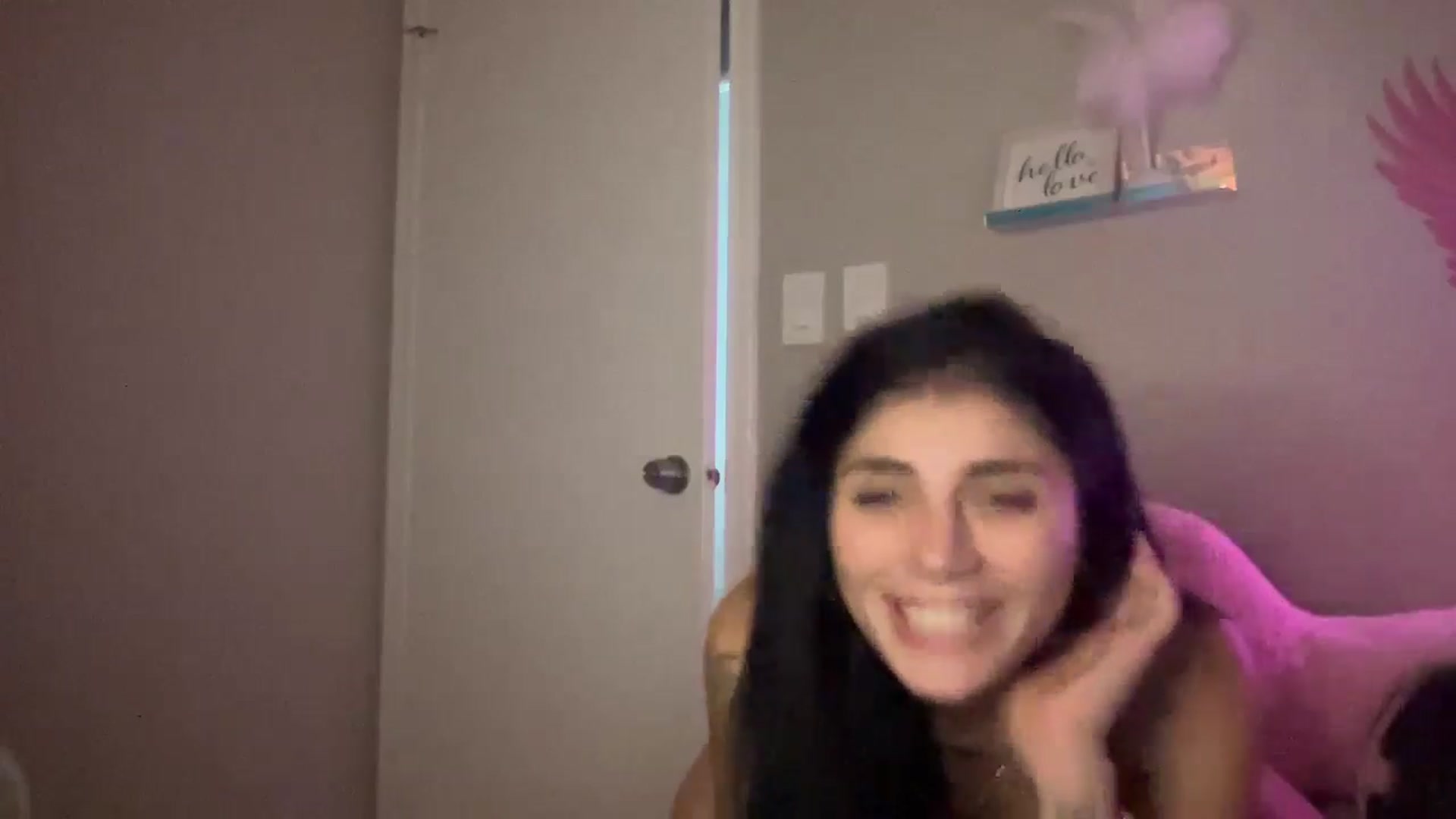 Gallery image thumbnail from JazmineJadexo's myfreecams stream on, 05/13/2024, 06:24 image 19 of 20