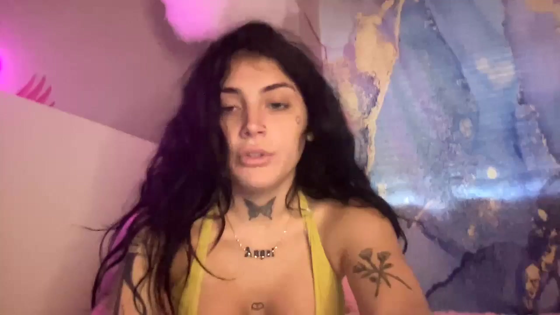 Gallery image thumbnail from JazmineJadexo's myfreecams stream on, 06/23/2024, 17:02 image 13 of 20