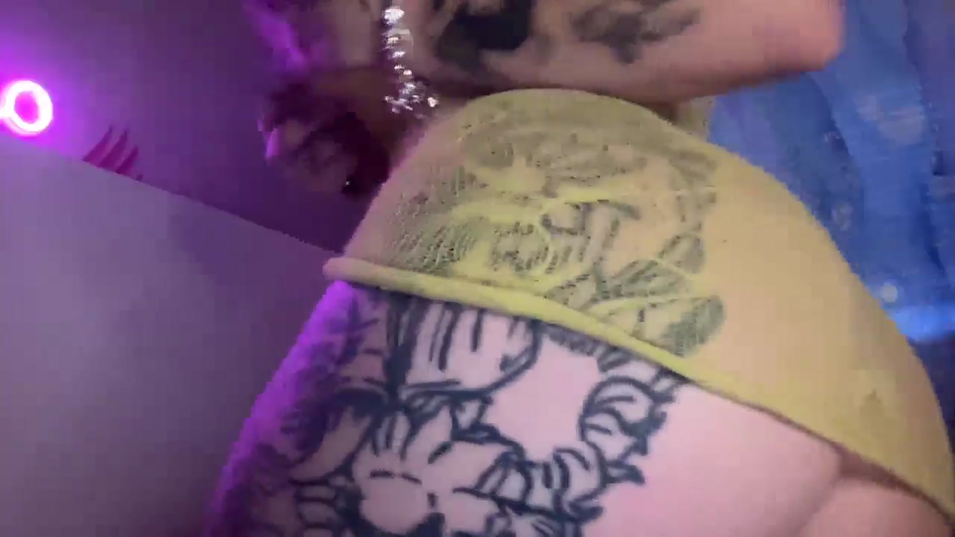 Gallery image thumbnail from JazmineJadexo's myfreecams stream on, 06/23/2024, 17:18 image 12 of 20