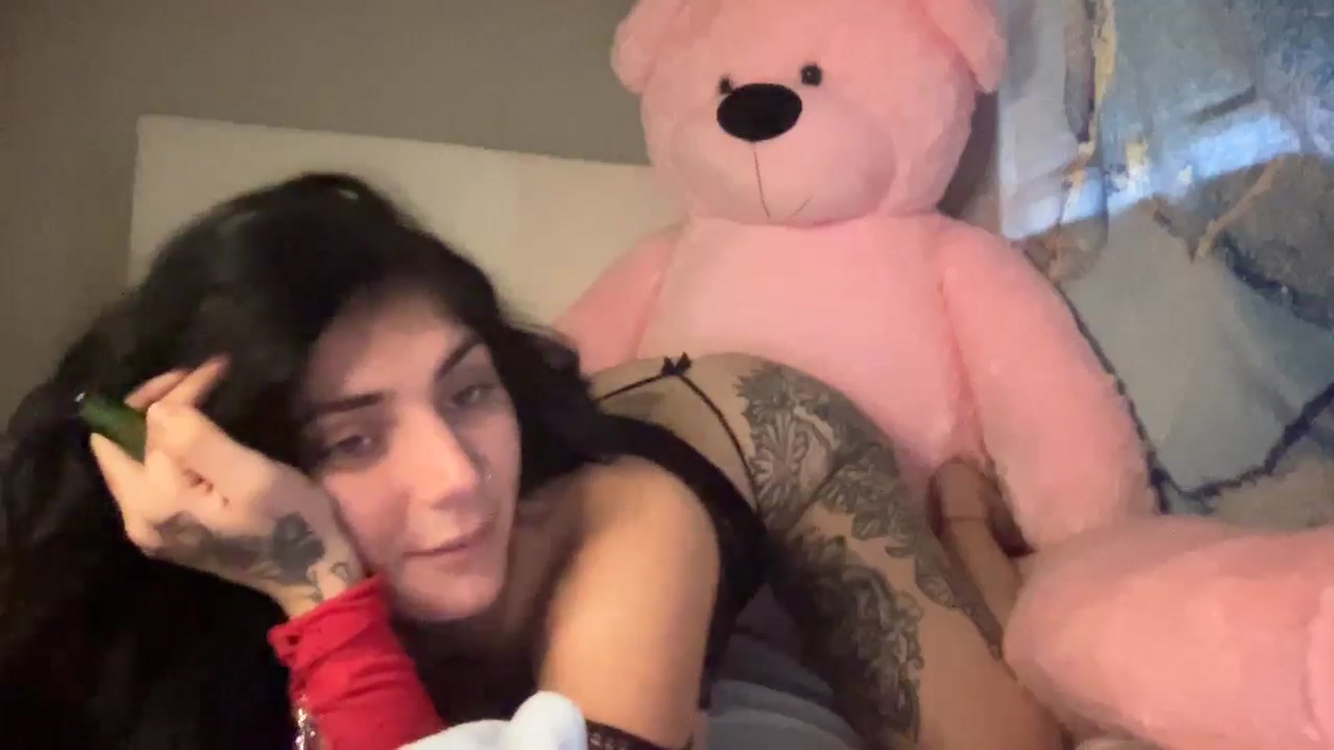 Gallery image thumbnail from JazmineJadexo's myfreecams stream on, 07/19/2024, 17:02 image 12 of 20