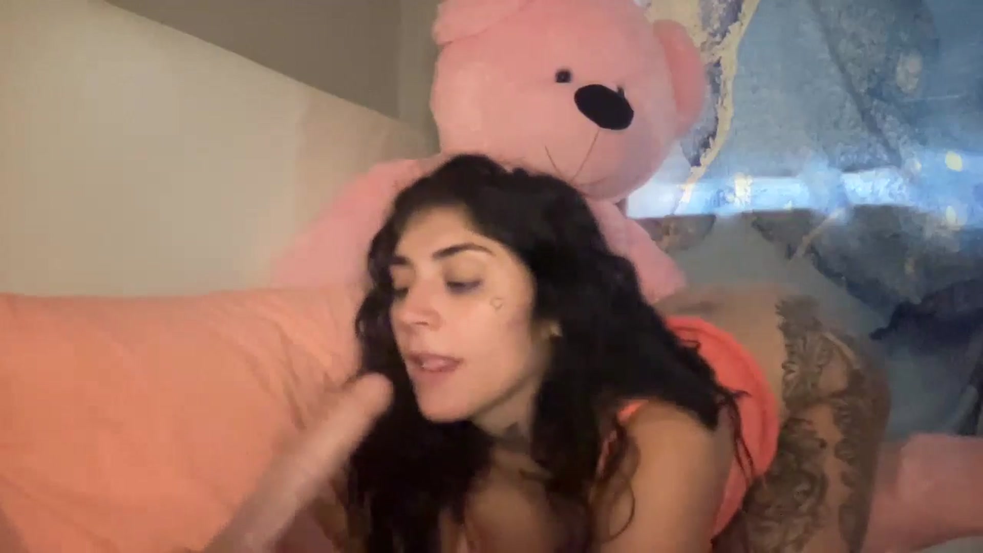 Gallery image thumbnail from JazmineJadexo's myfreecams stream on, 07/30/2024, 15:07 image 15 of 20
