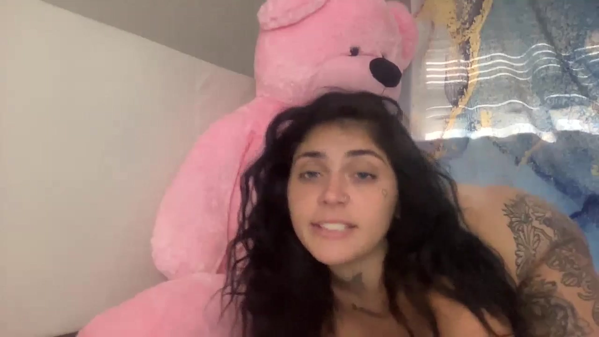 Gallery image thumbnail from JazmineJadexo's myfreecams stream on, 08/04/2024, 14:30 image 19 of 20
