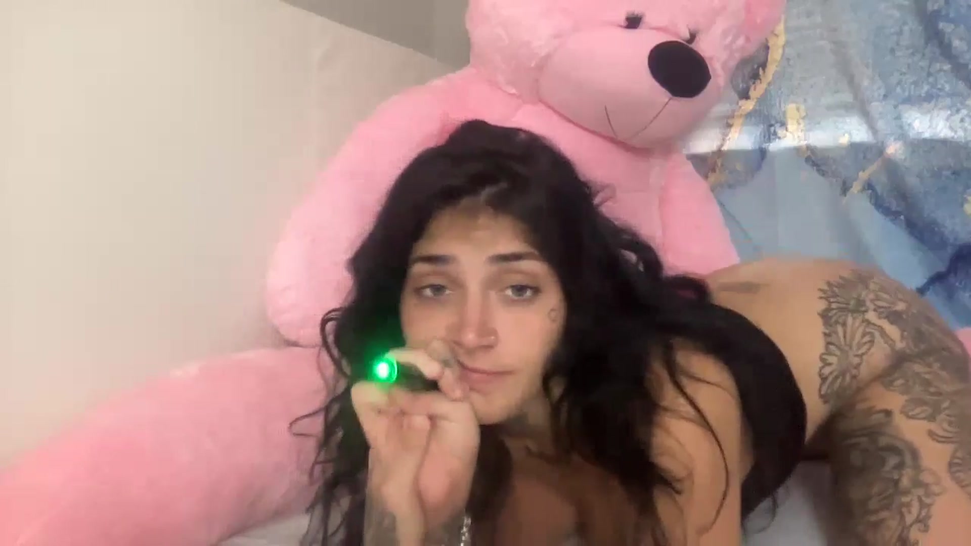 Gallery image thumbnail from JazmineJadexo's myfreecams stream on, 08/04/2024, 14:30 image 14 of 20