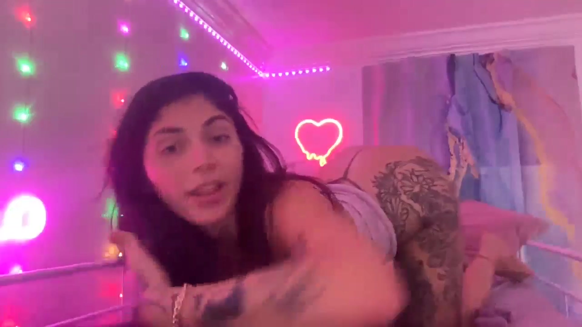 Gallery image thumbnail from JazmineJadexo's myfreecams stream on, 09/02/2024, 16:07 image 19 of 20