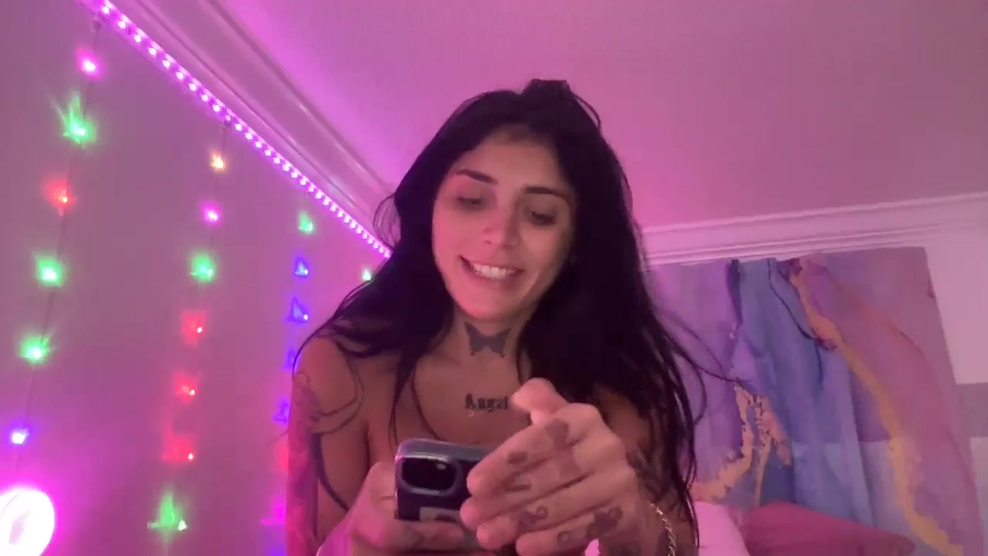 Gallery image thumbnail from JazmineJadexo's myfreecams stream on, 09/02/2024, 16:07 image 18 of 20