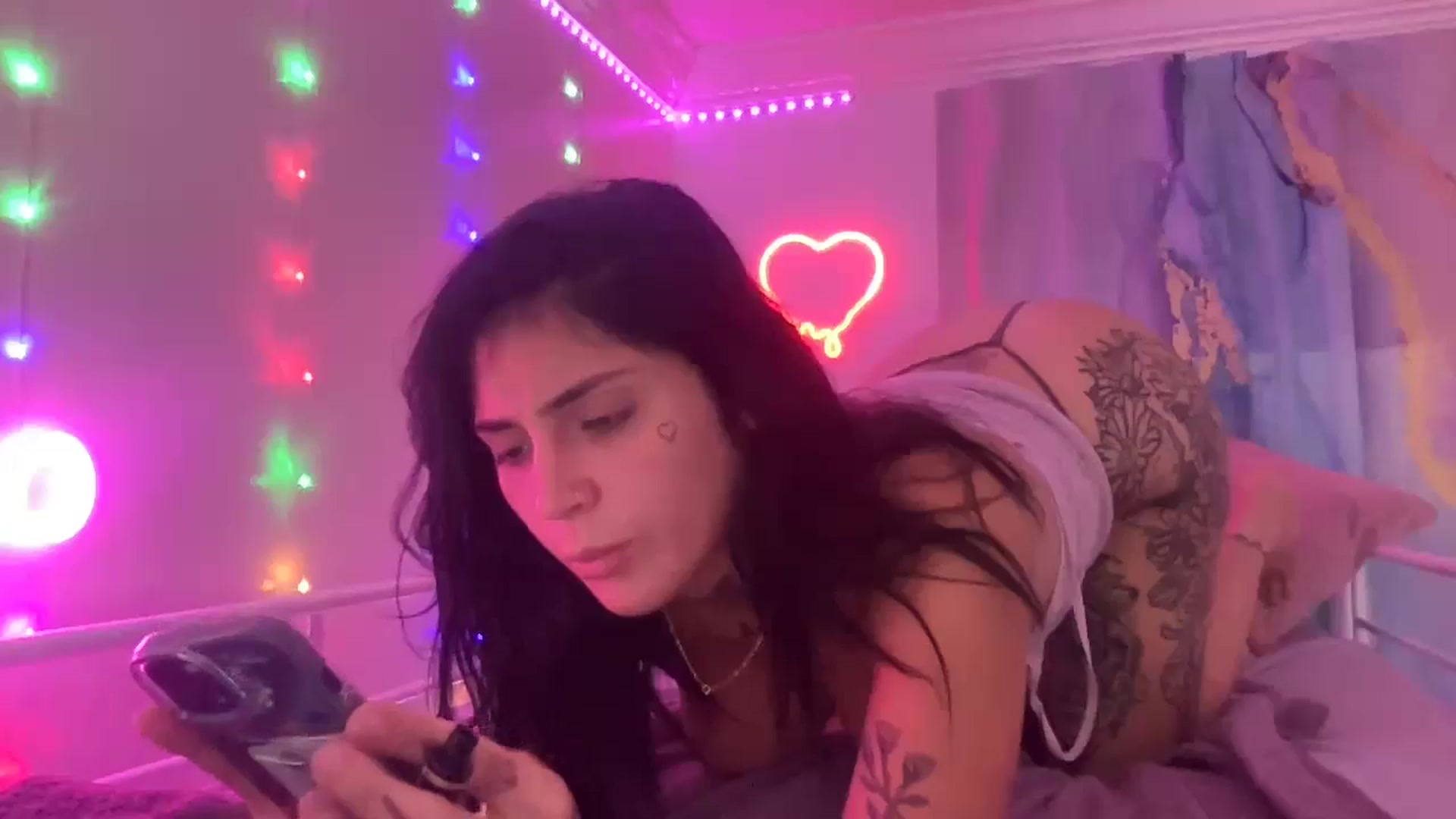 Gallery image thumbnail from JazmineJadexo's myfreecams stream on, 09/02/2024, 16:07 image 7 of 20