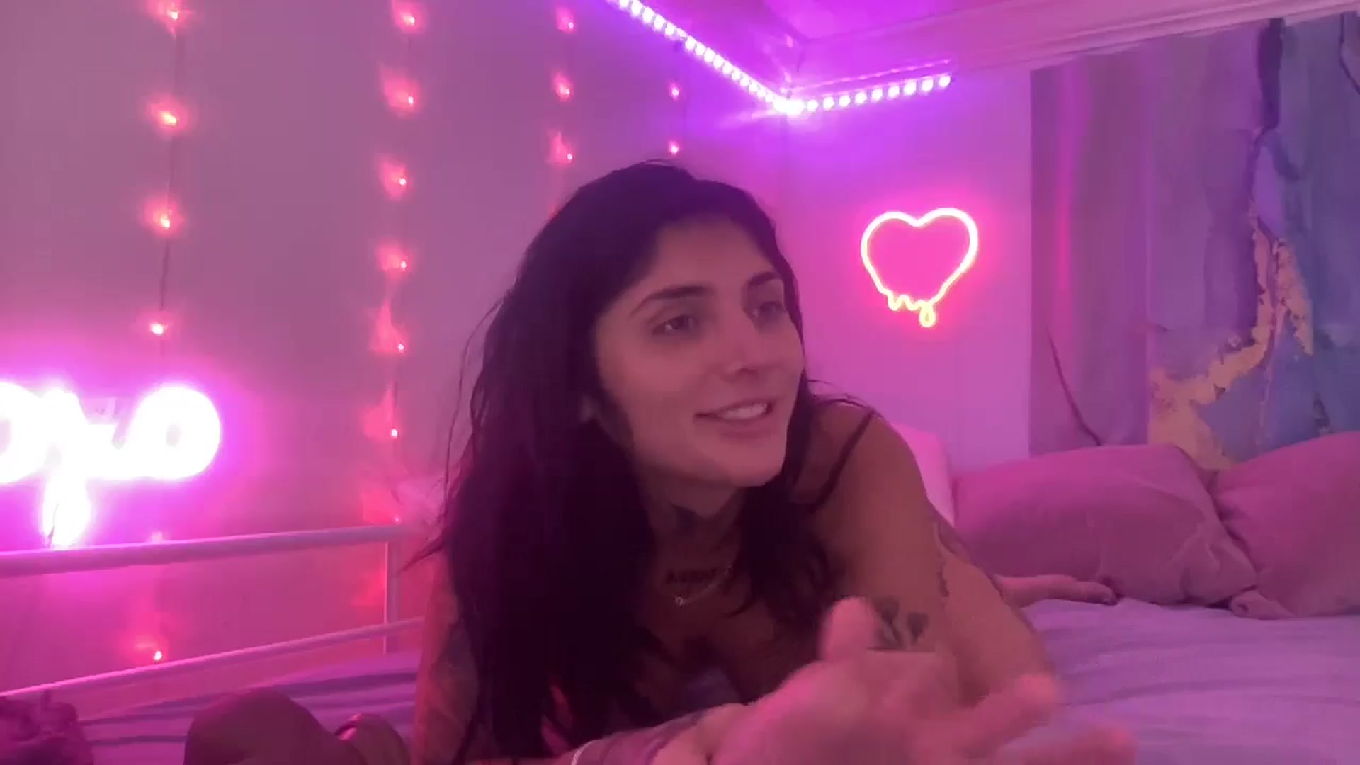 Gallery image thumbnail from JazmineJadexo's myfreecams stream on, 09/03/2024, 15:11 image 20 of 20
