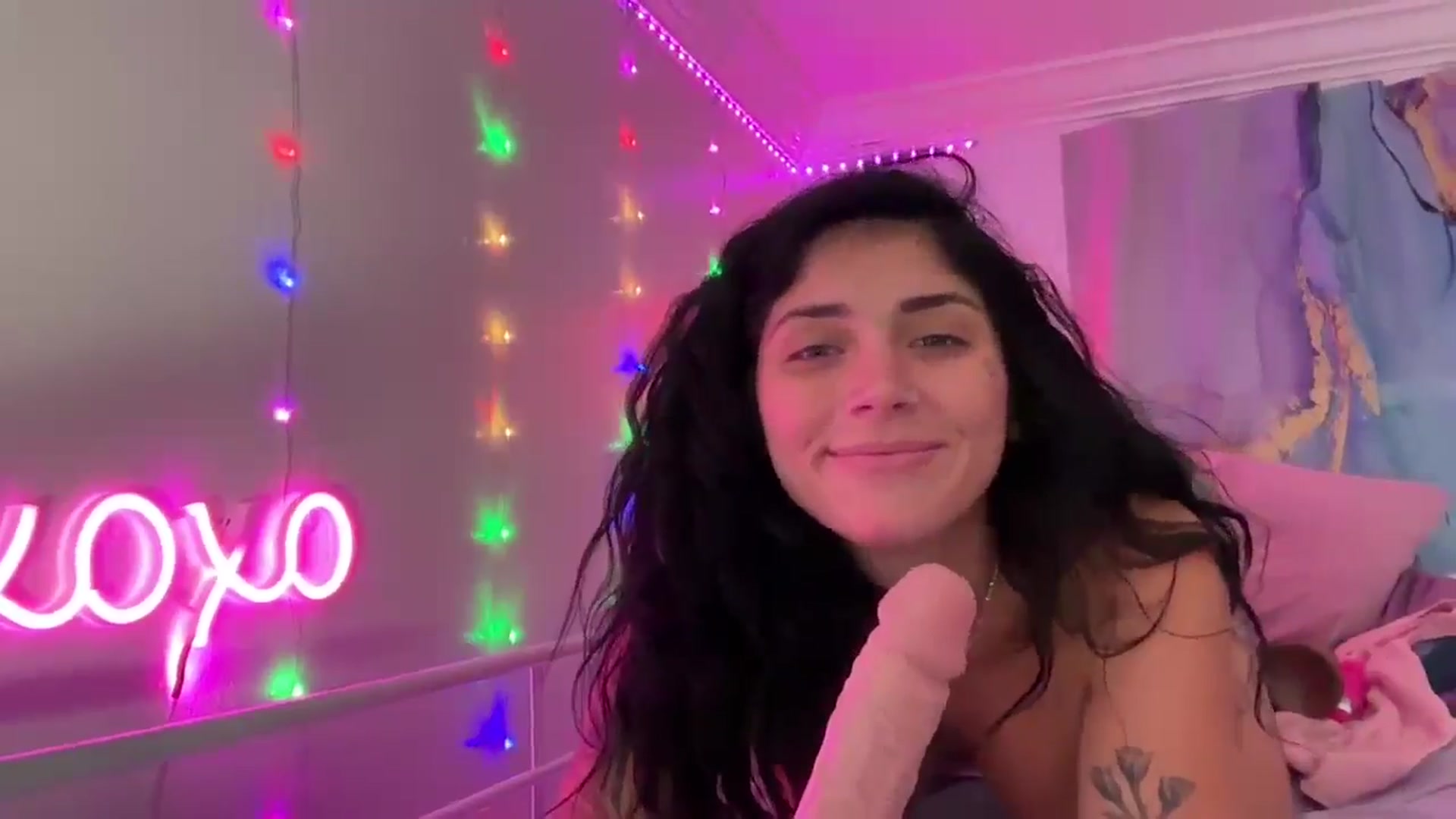 Gallery image thumbnail from JazmineJadexo's myfreecams stream on, 09/05/2024, 14:31 image 9 of 20