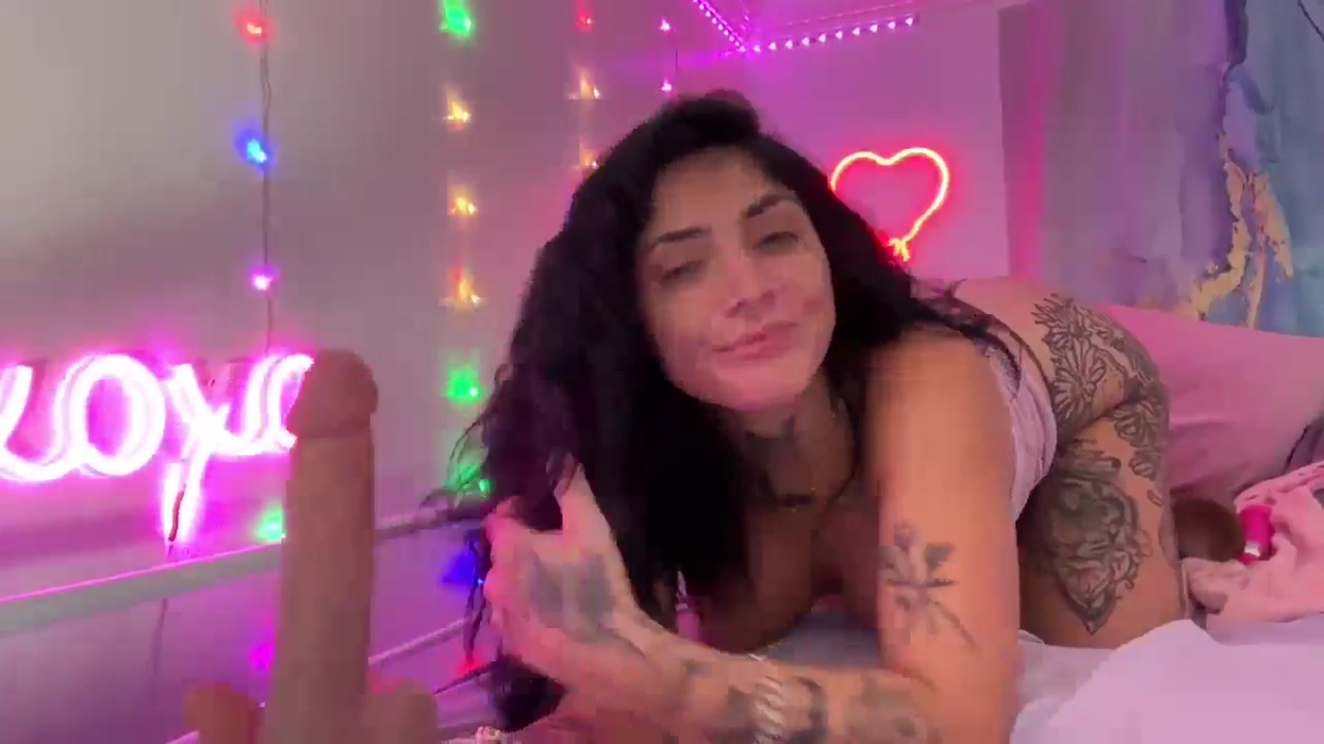 Gallery image thumbnail from JazmineJadexo's myfreecams stream on, 09/05/2024, 14:31 image 14 of 20