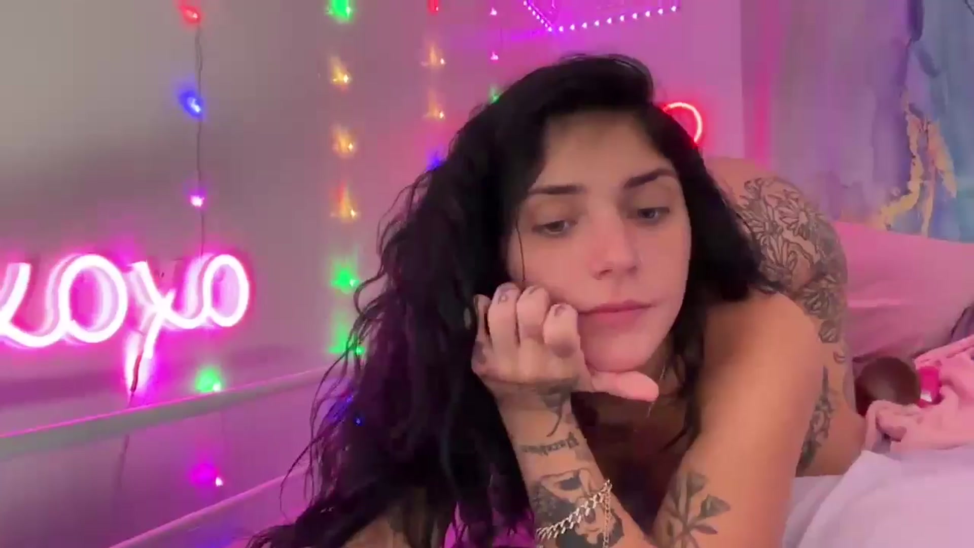 Gallery image thumbnail from JazmineJadexo's myfreecams stream on, 09/05/2024, 14:31 image 13 of 20