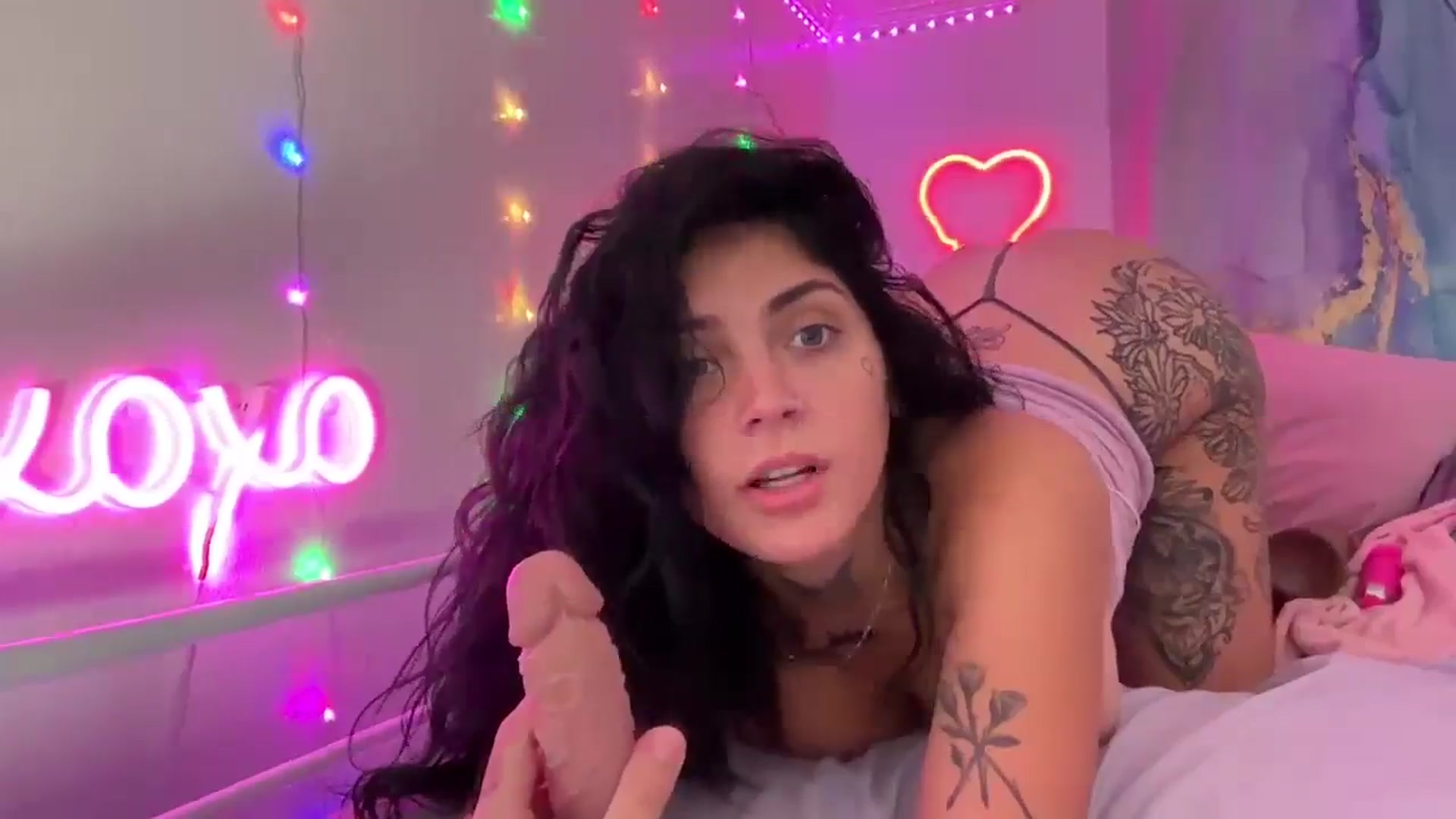 Gallery image thumbnail from JazmineJadexo's myfreecams stream on, 09/05/2024, 14:31 image 10 of 20