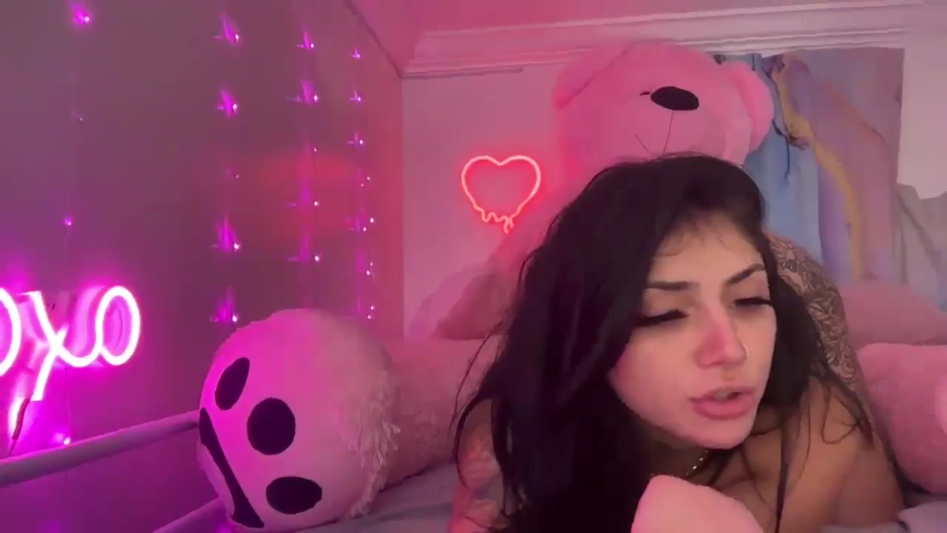 Gallery image thumbnail from JazmineJadexo's myfreecams stream on, 10/06/2024, 14:50 image 8 of 20