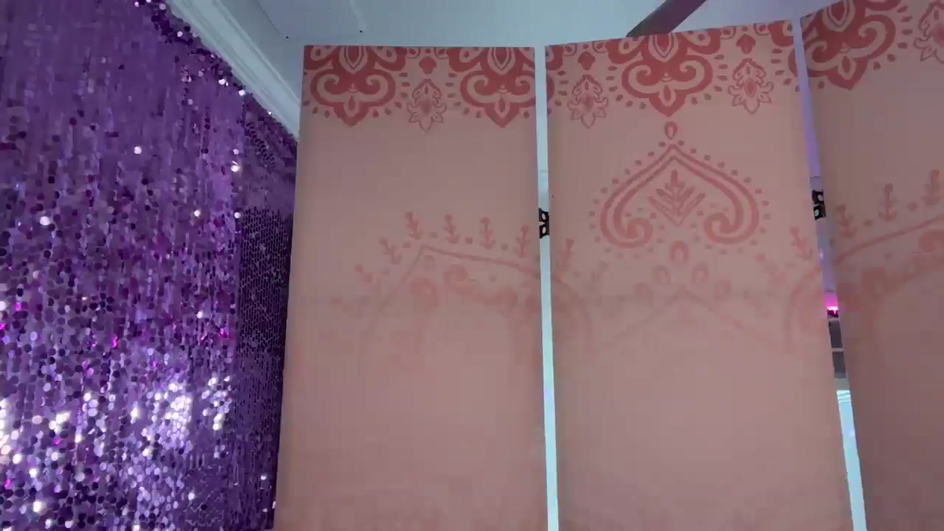 Gallery image thumbnail from JazmineJadexo's myfreecams stream on, 11/24/2024, 17:20 image 4 of 20