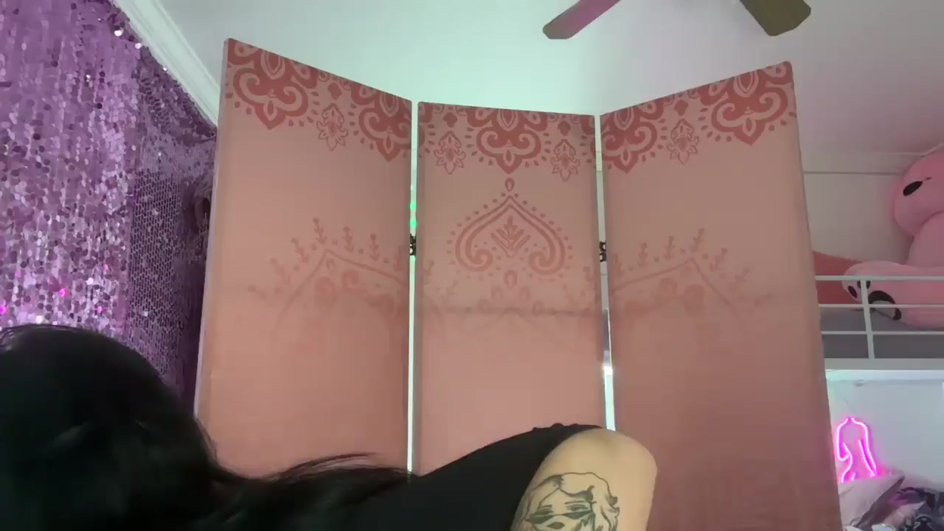 Gallery image thumbnail from JazmineJadexo's myfreecams stream on, 11/26/2024, 18:35 image 3 of 20
