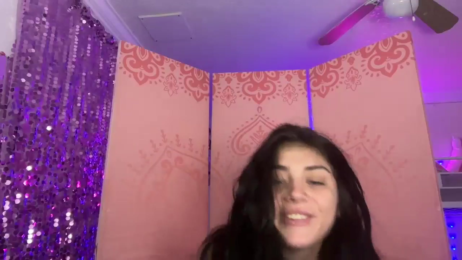 Gallery image thumbnail from JazmineJadexo's myfreecams stream on, 11/28/2024, 14:16 image 12 of 20