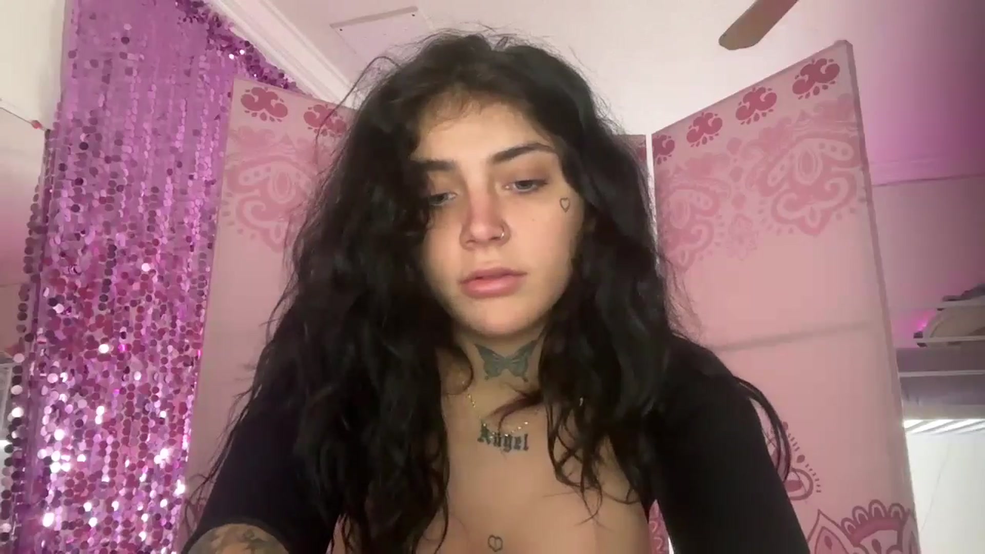 Gallery image thumbnail from JazmineJadexo's myfreecams stream on, 12/03/2024, 16:15 image 16 of 20