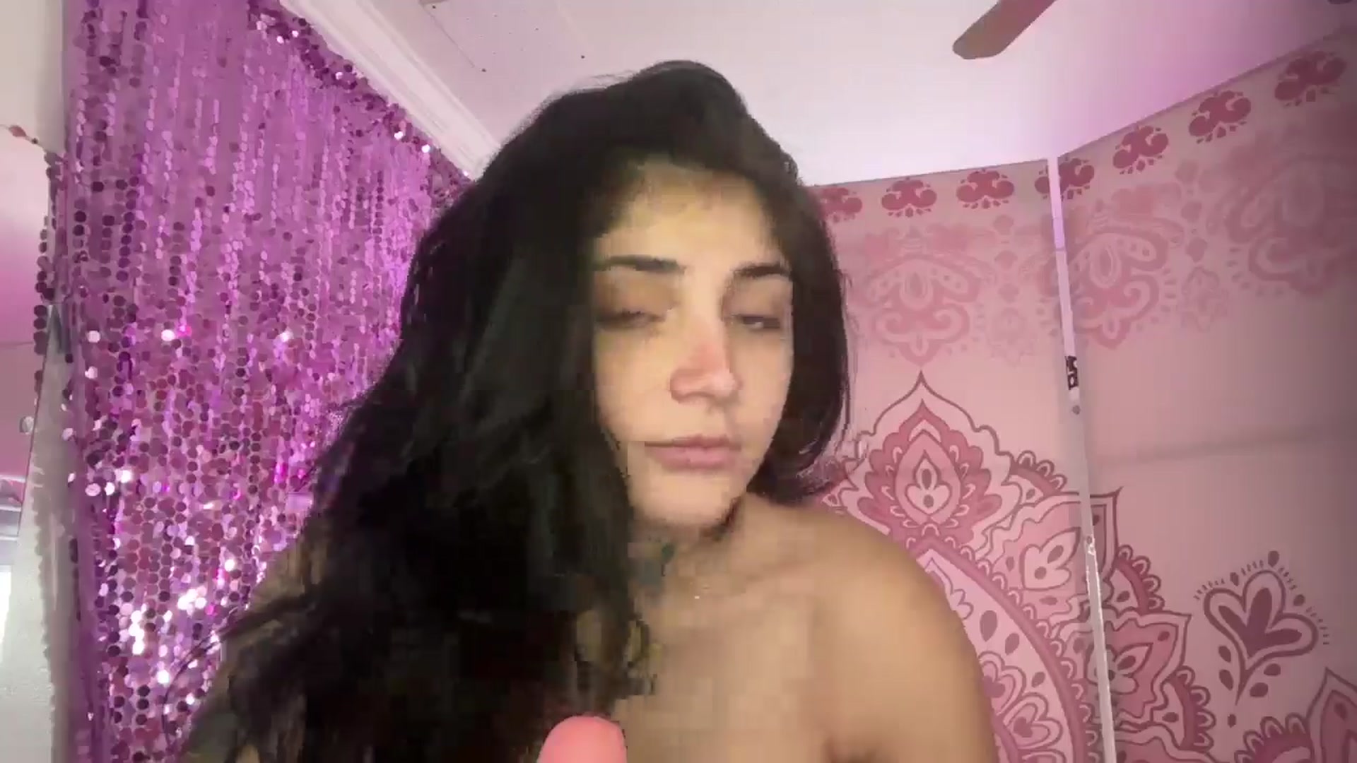 Gallery image thumbnail from JazmineJadexo's myfreecams stream on, 12/05/2024, 15:10 image 9 of 20
