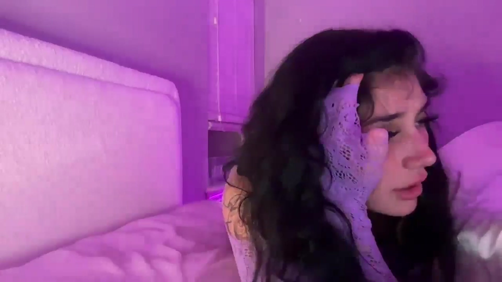 Gallery image thumbnail from JazmineJadexo's myfreecams stream on, 05/11/2025, 05:10 image 11 of 20