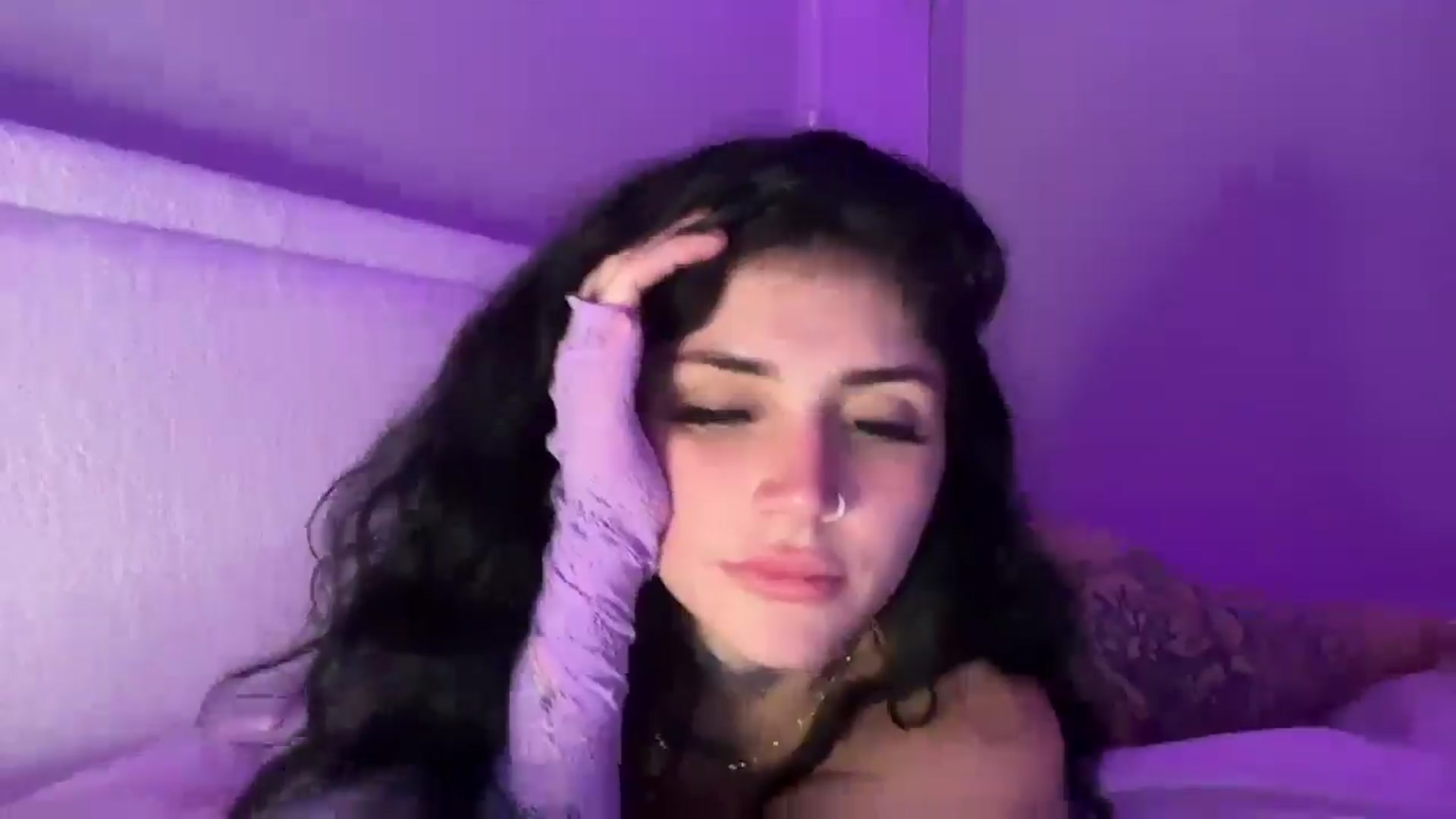 Gallery image thumbnail from JazmineJadexo's myfreecams stream on, 05/11/2025, 05:29 image 17 of 20
