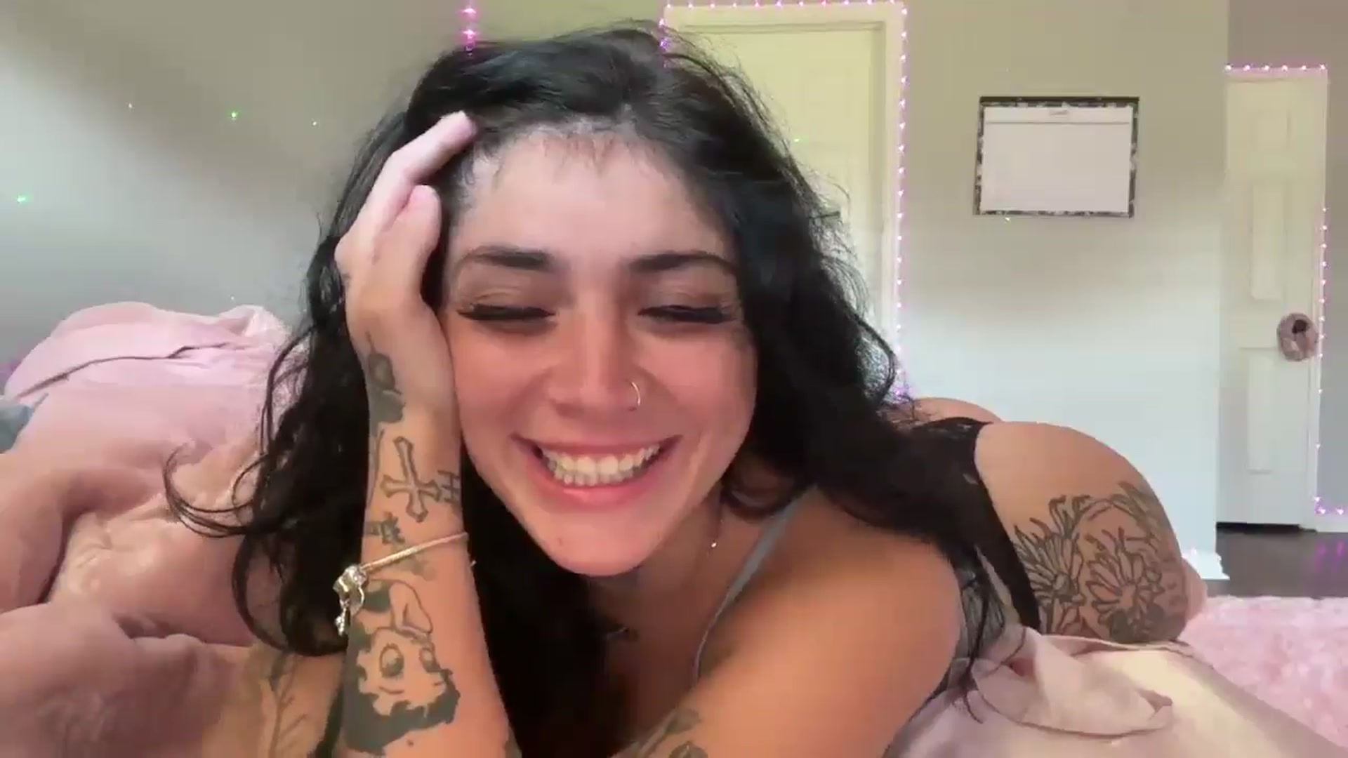 Gallery image thumbnail from JazmineJadexo's myfreecams stream on, 06/09/2025, 15:38 image 7 of 20