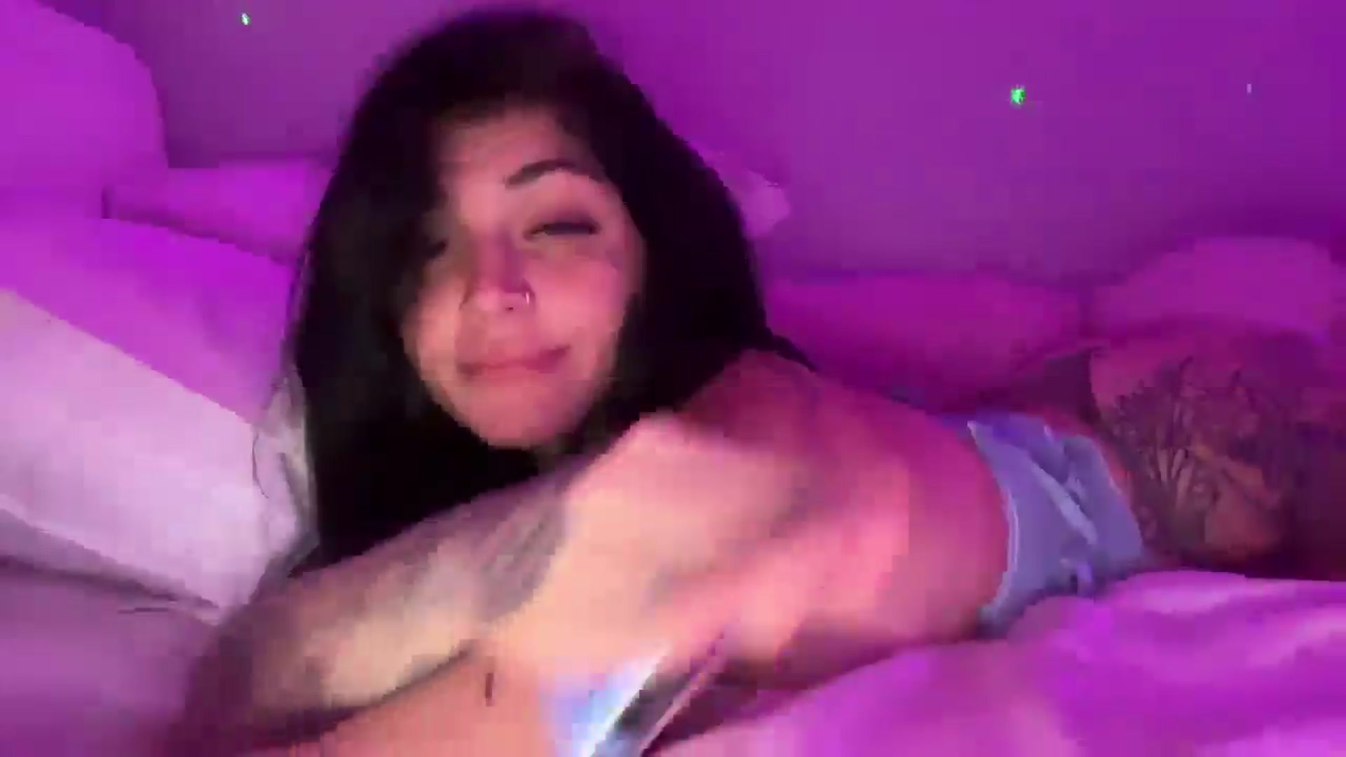 Gallery image thumbnail from JazmineJadexo's myfreecams stream on, 06/14/2025, 06:28 image 8 of 20
