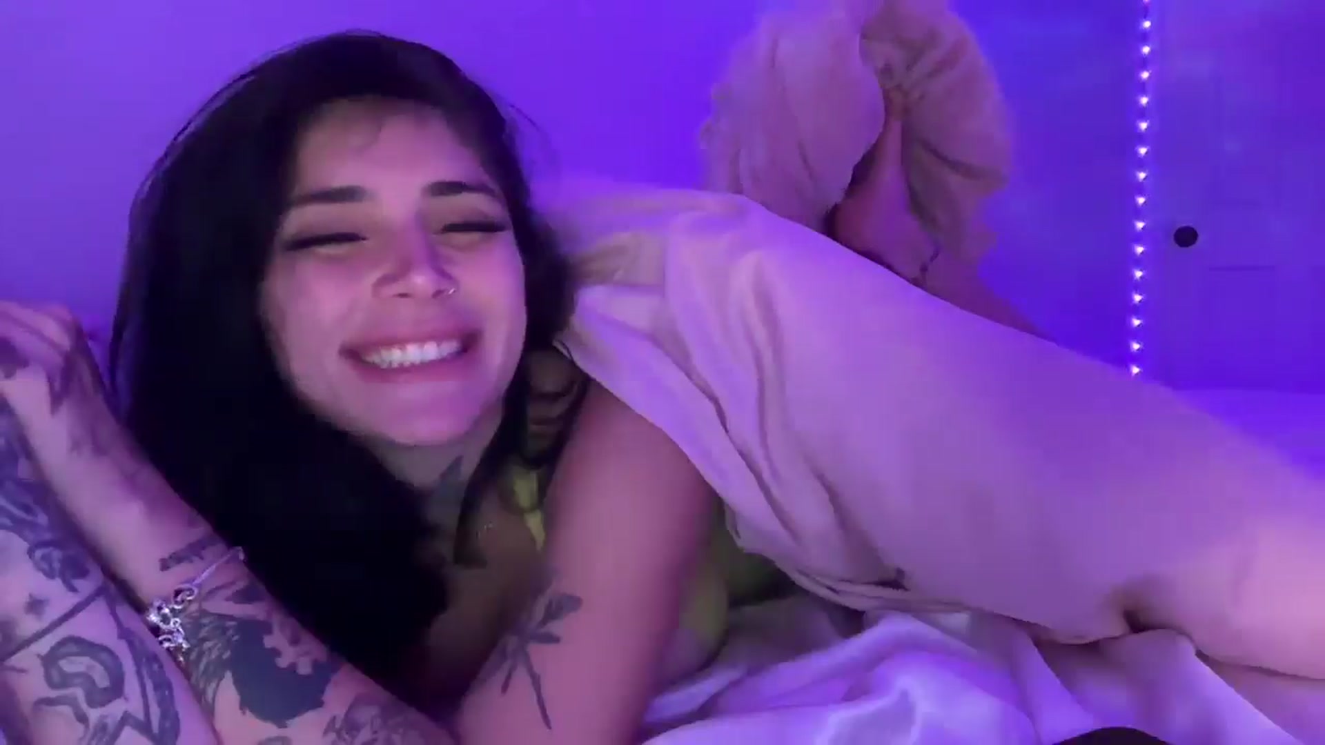 Gallery image thumbnail from JazmineJadexo's myfreecams stream on, 06/15/2025, 04:28 image 11 of 20