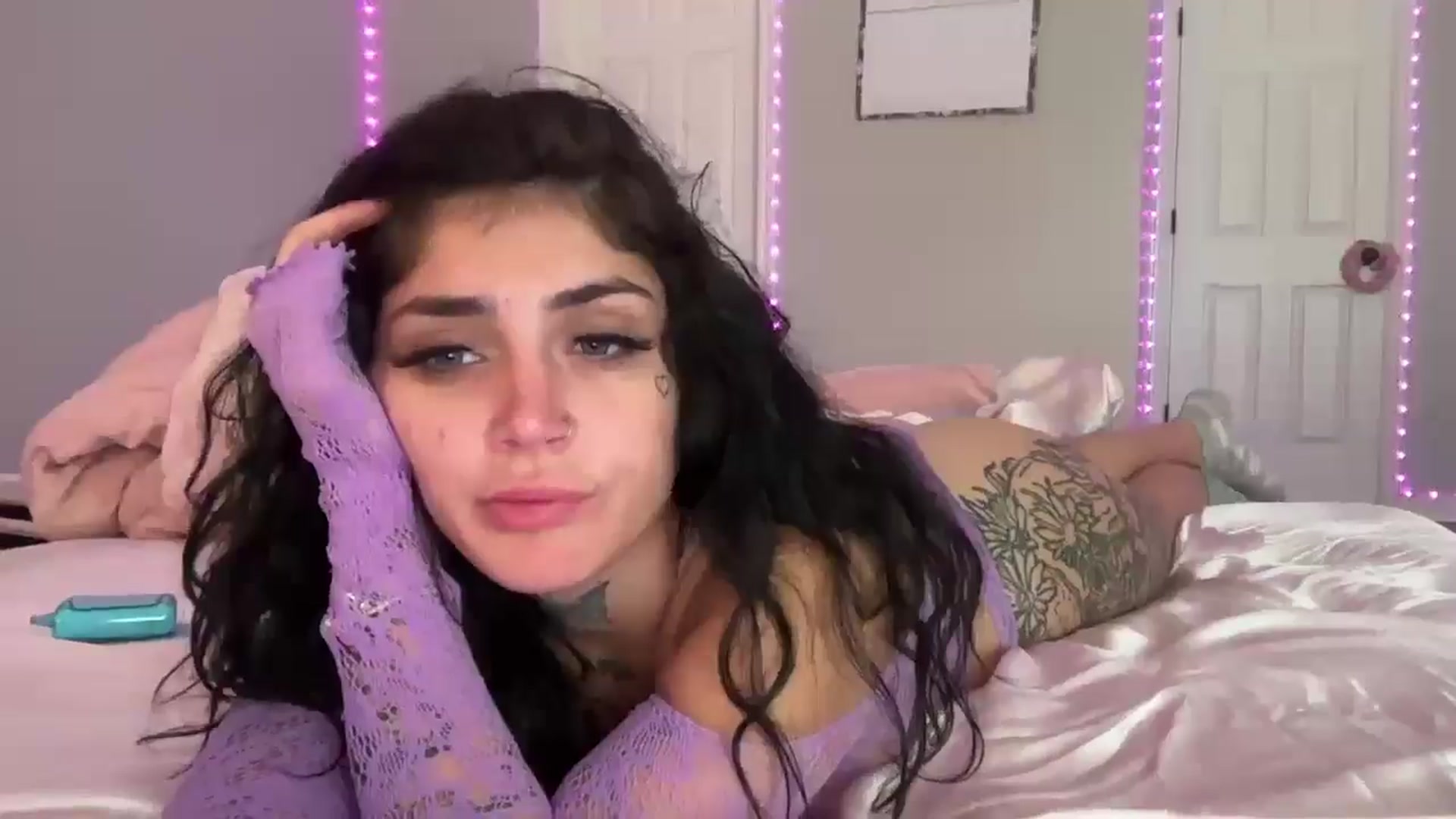 Gallery image thumbnail from JazmineJadexo's myfreecams stream on, 06/23/2025, 17:47 image 17 of 20