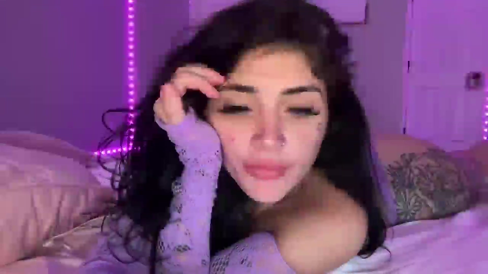 Gallery image thumbnail from JazmineJadexo's myfreecams stream on, 06/24/2025, 18:52 image 15 of 20