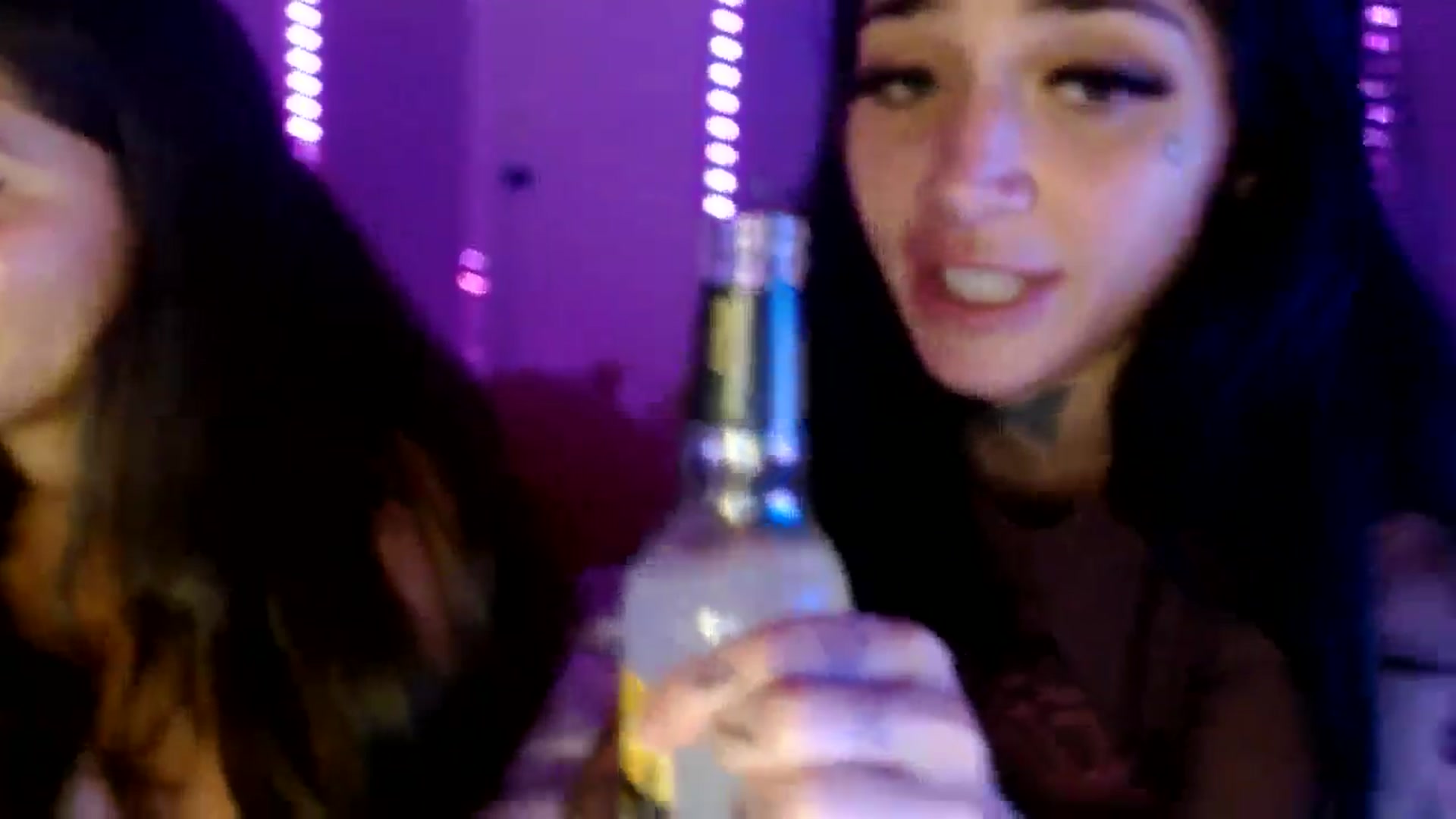 Gallery image thumbnail from JazmineJadexo's myfreecams stream on, 06/29/2025, 08:06 image 3 of 20