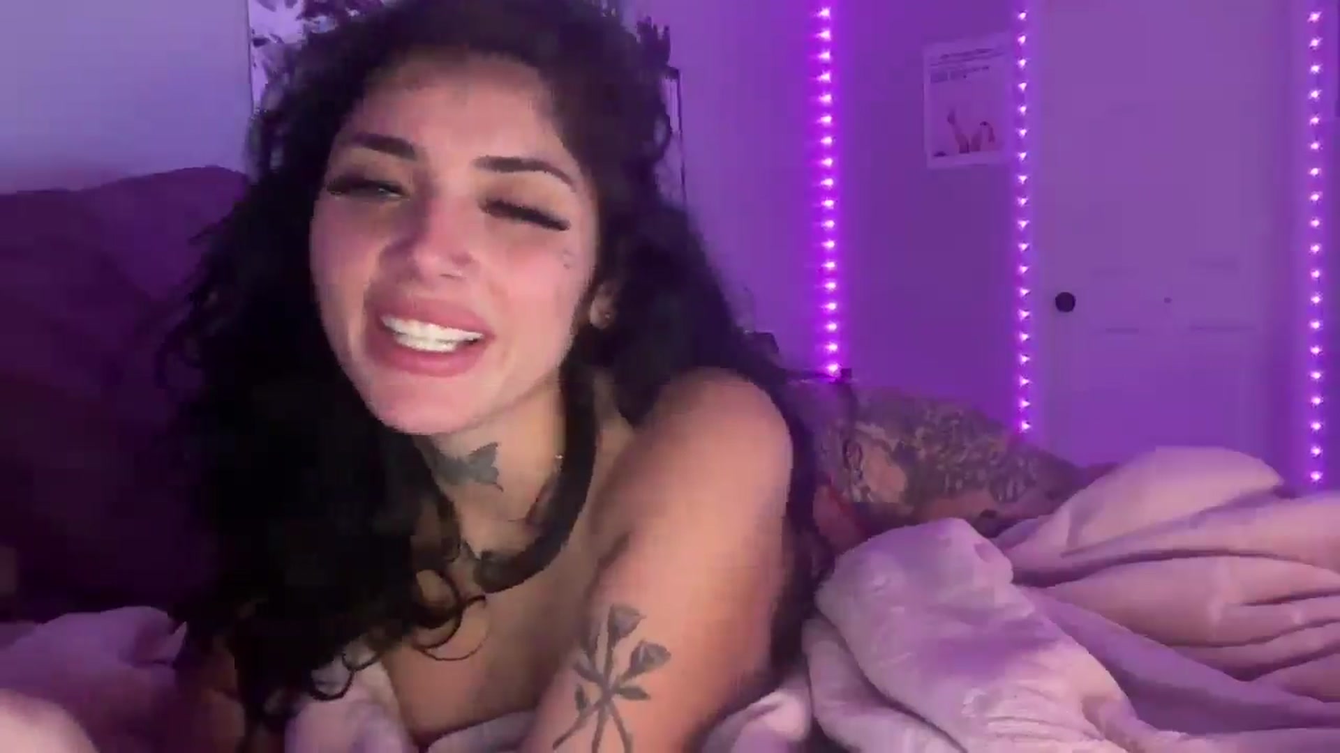 Gallery image thumbnail from JazmineJadexo's myfreecams stream on, 07/11/2025, 02:53 image 2 of 20