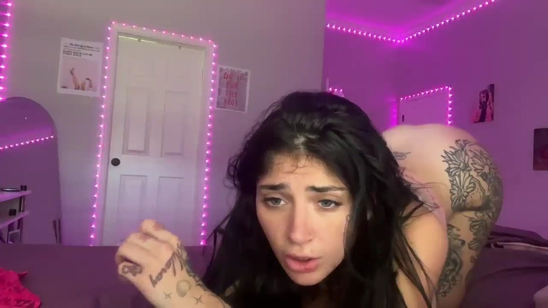 Gallery image thumbnail from JazmineJadexo's myfreecams stream on, 07/22/2025, 17:05 image 16 of 20