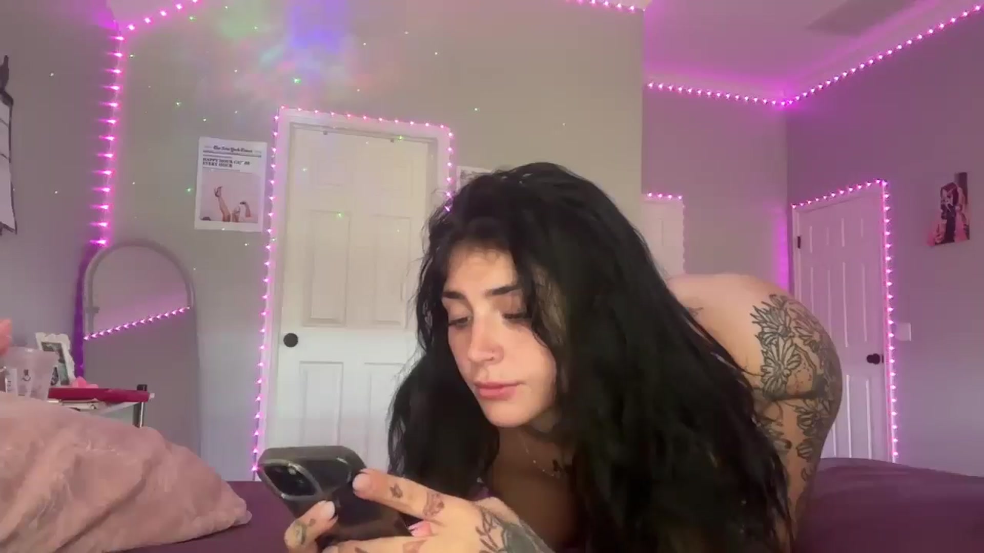Gallery image thumbnail from JazmineJadexo's myfreecams stream on, 07/24/2025, 16:02 image 13 of 20