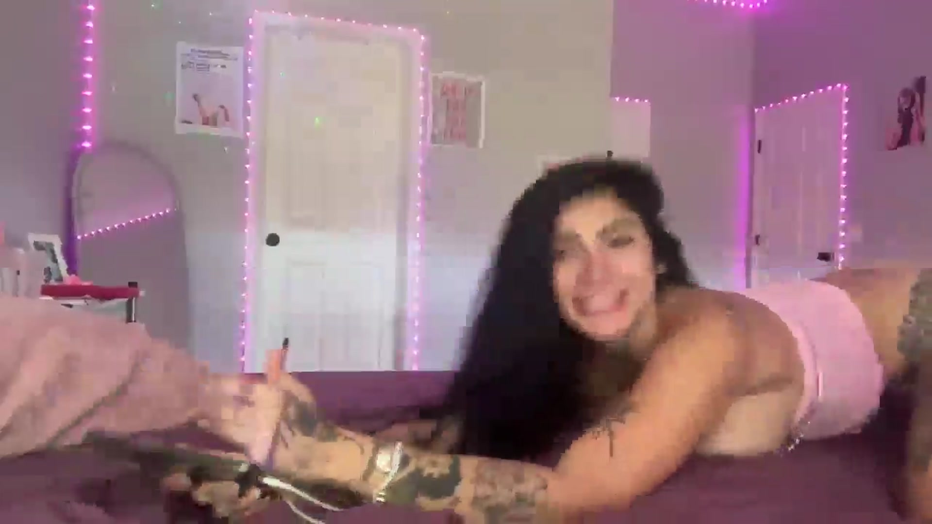Gallery image thumbnail from JazmineJadexo's myfreecams stream on, 07/24/2025, 16:02 image 9 of 20