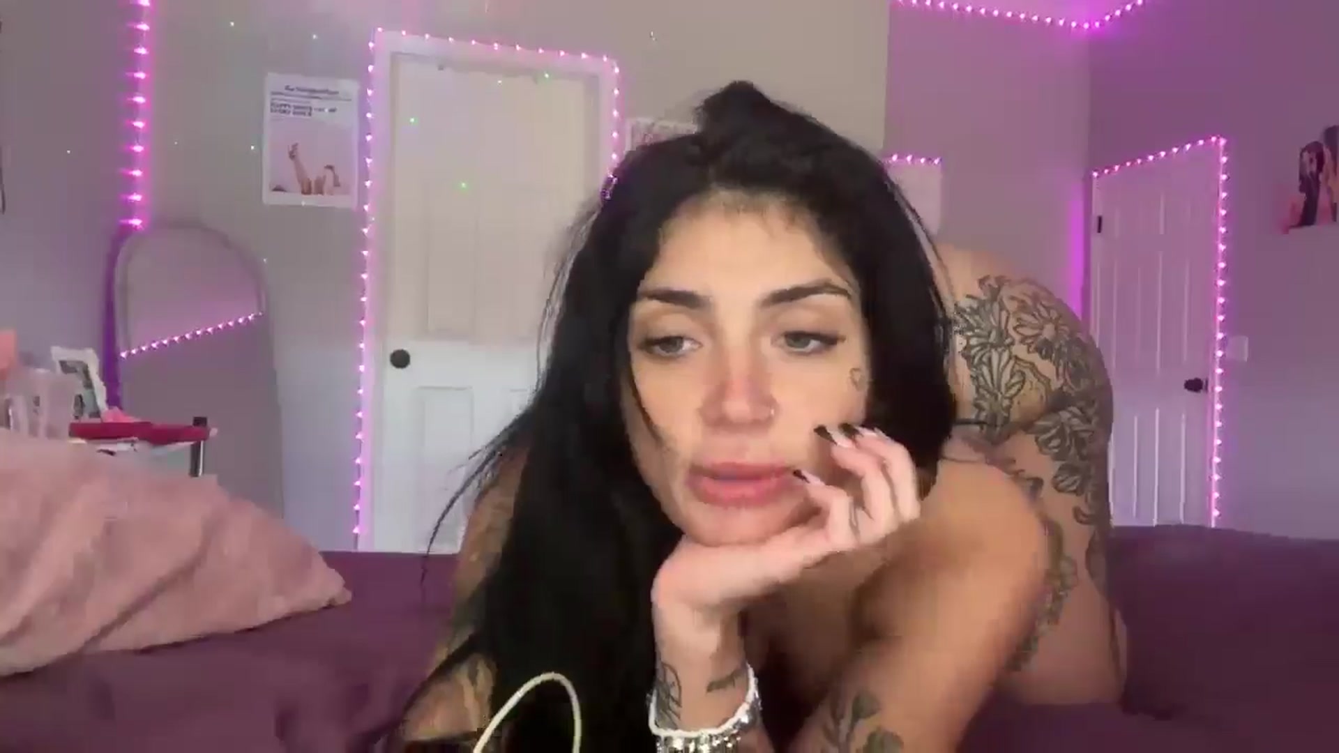 Gallery image thumbnail from JazmineJadexo's myfreecams stream on, 07/24/2025, 16:02 image 15 of 20