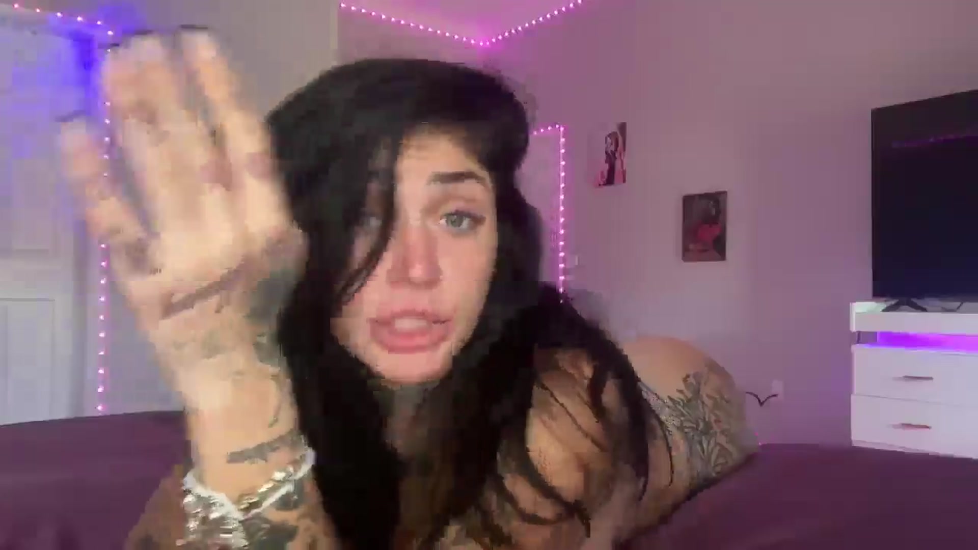 Gallery image thumbnail from JazmineJadexo's myfreecams stream on, 07/29/2025, 17:05 image 19 of 20