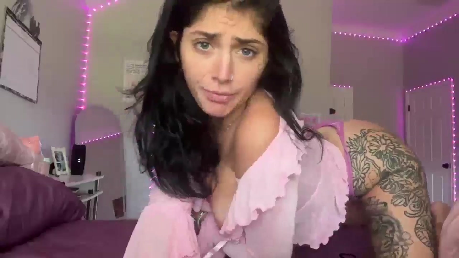 Gallery image thumbnail from JazmineJadexo's myfreecams stream on, 07/30/2025, 15:30 image 5 of 20