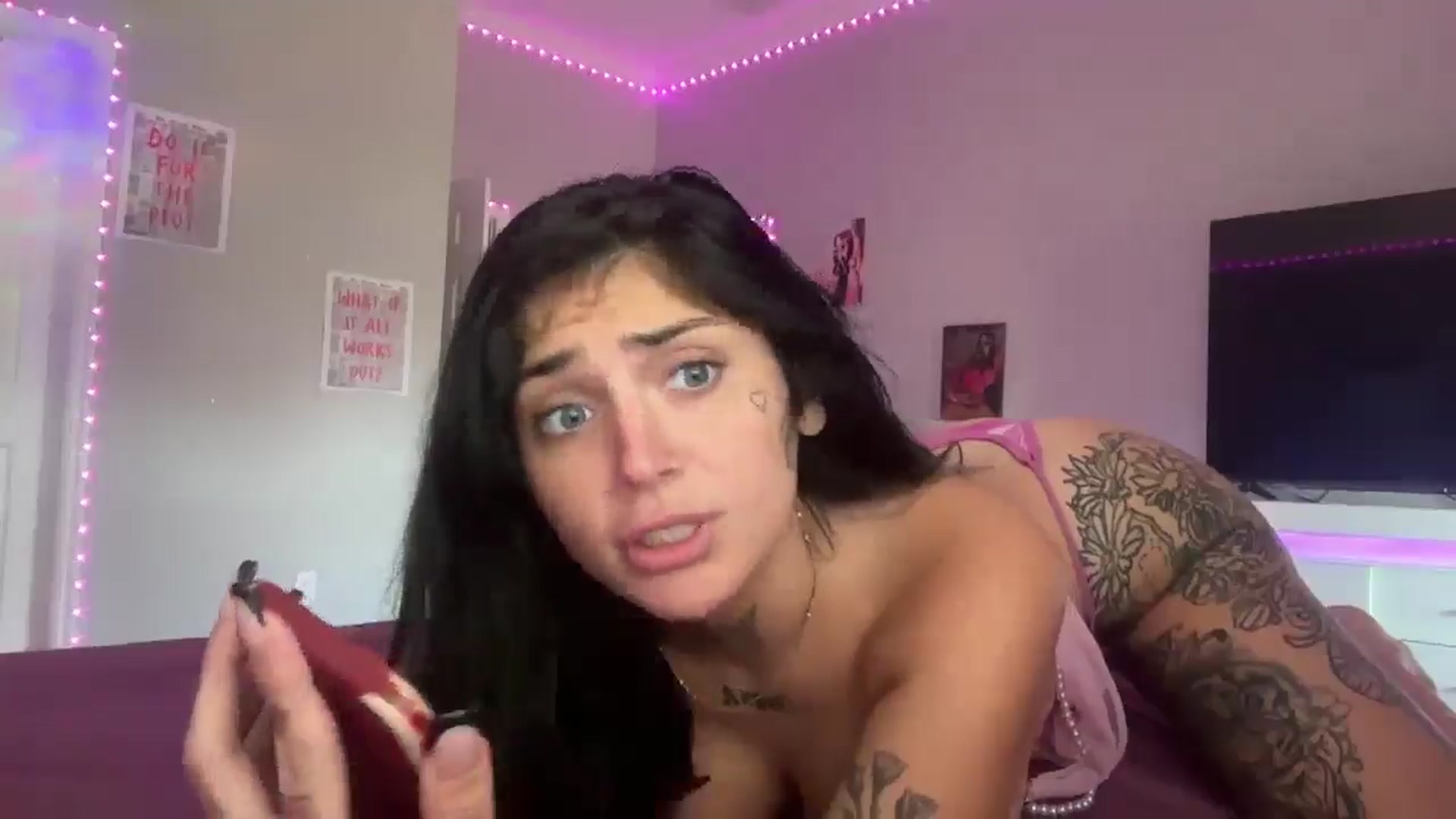 Gallery image thumbnail from JazmineJadexo's myfreecams stream on, 07/30/2025, 16:13 image 15 of 20
