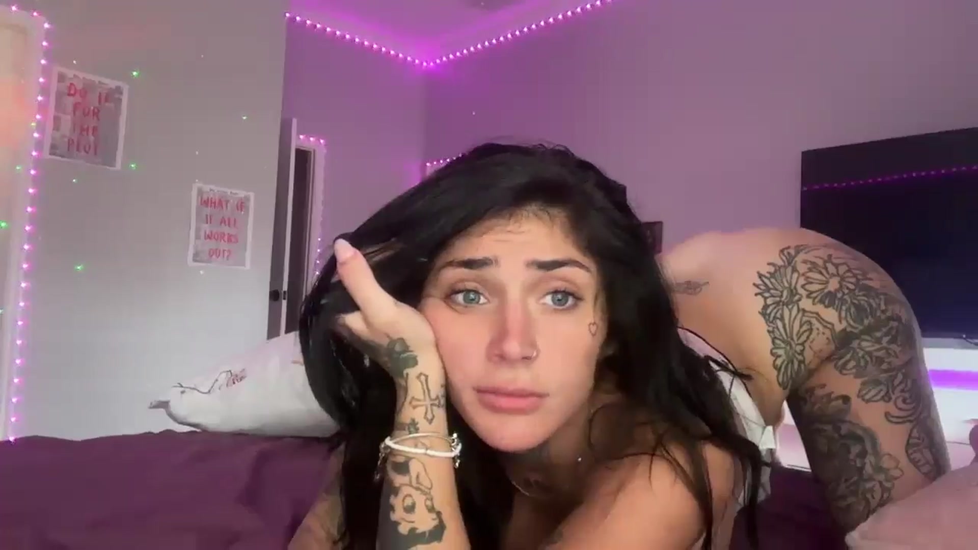 Gallery image thumbnail from JazmineJadexo's myfreecams stream on, 07/31/2025, 17:06 image 19 of 20