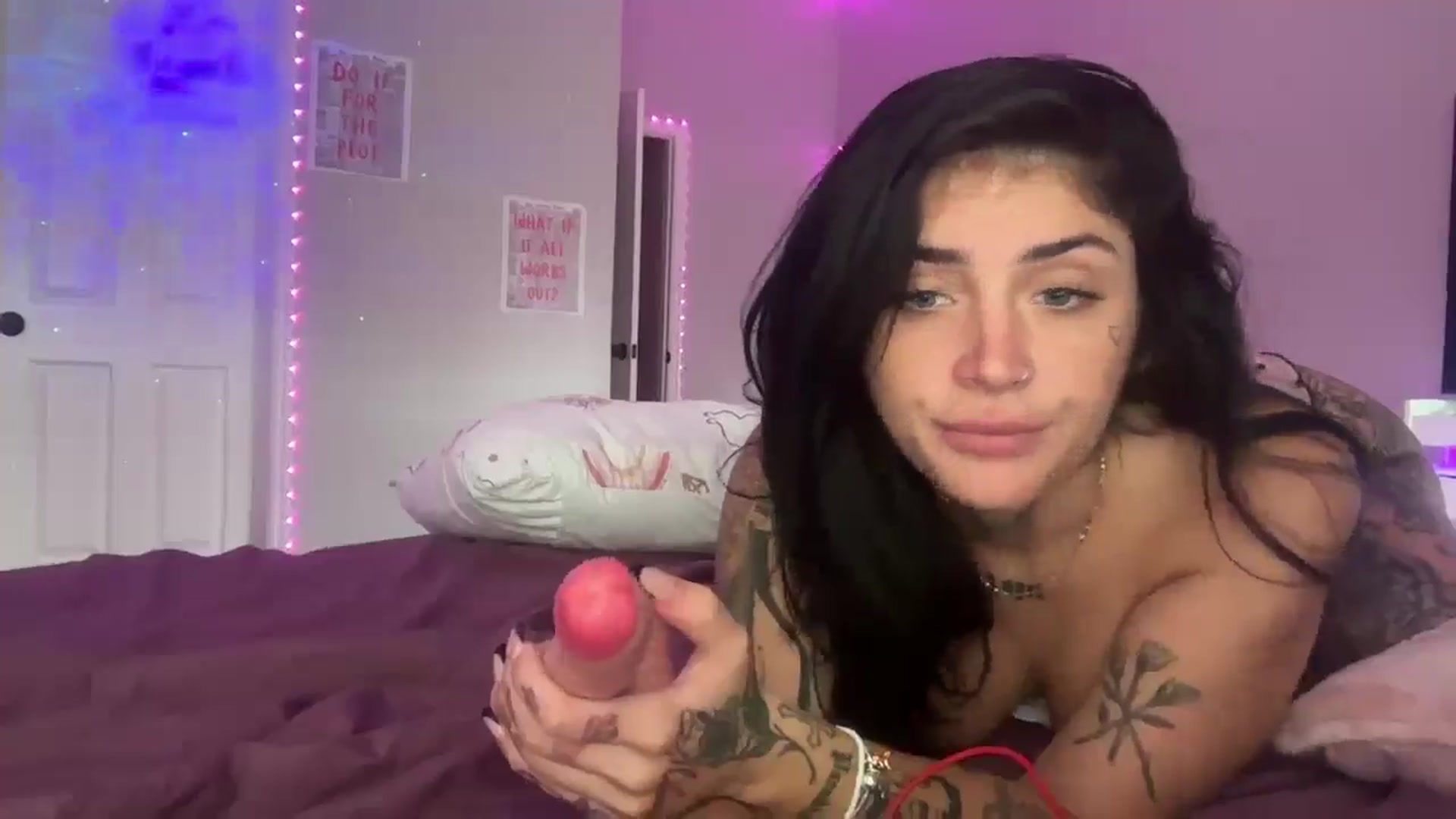 Gallery image thumbnail from JazmineJadexo's myfreecams stream on, 07/31/2025, 17:06 image 4 of 20